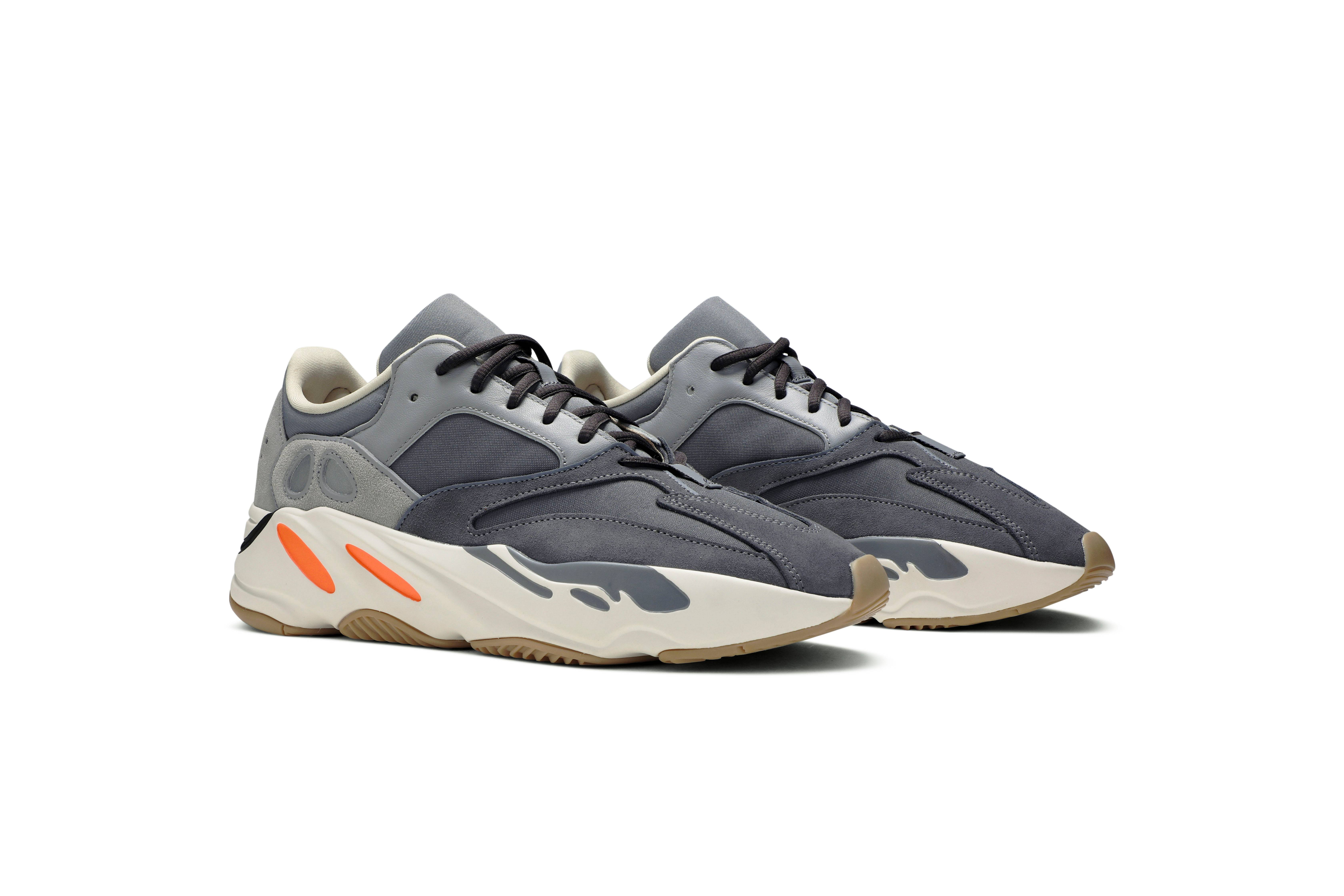 adidas Yeezy Boost 700 Magnet FV9922 IGFul