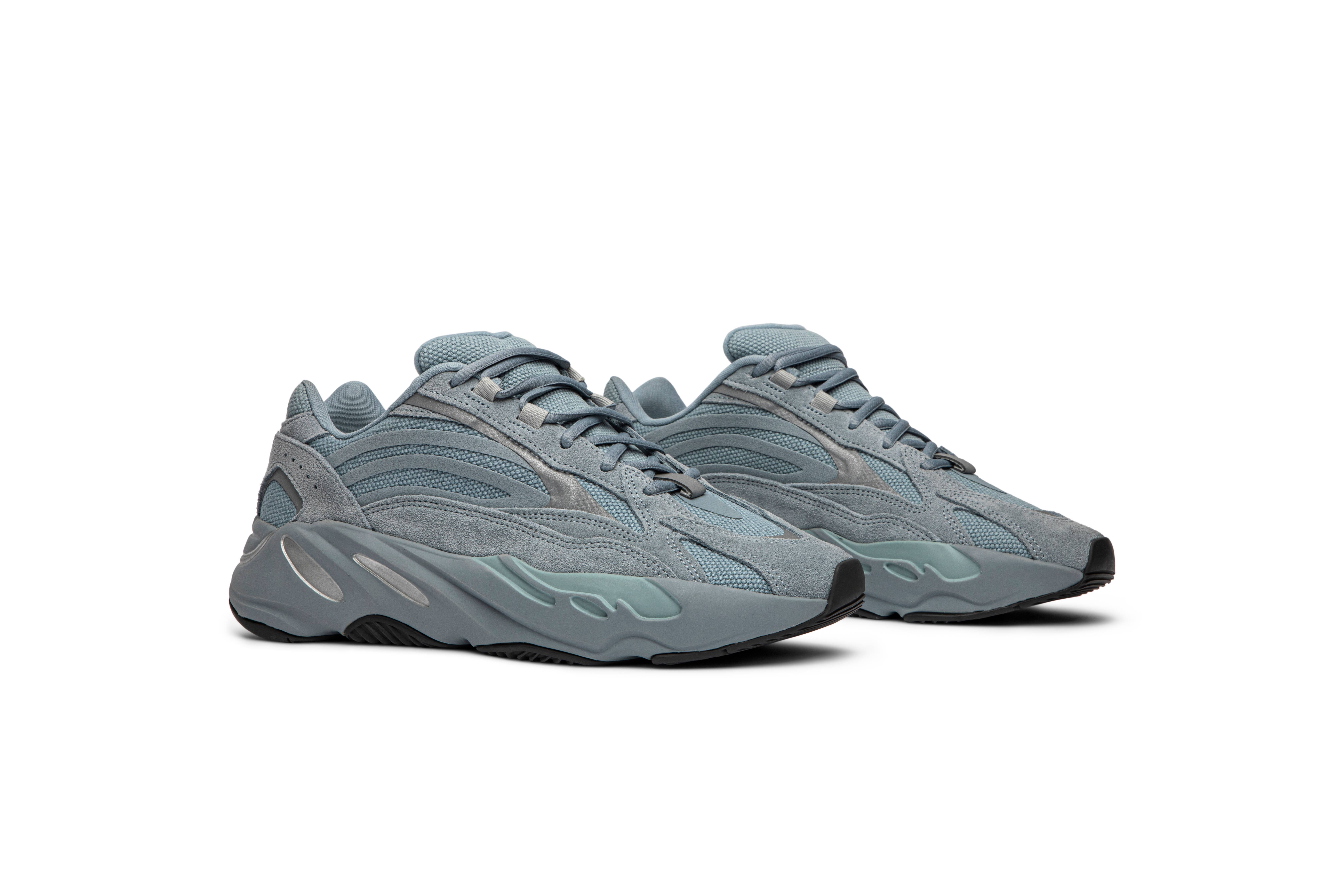 adidas Yeezy Boost 700 V2 Hospital Blue FV8424 IGFul