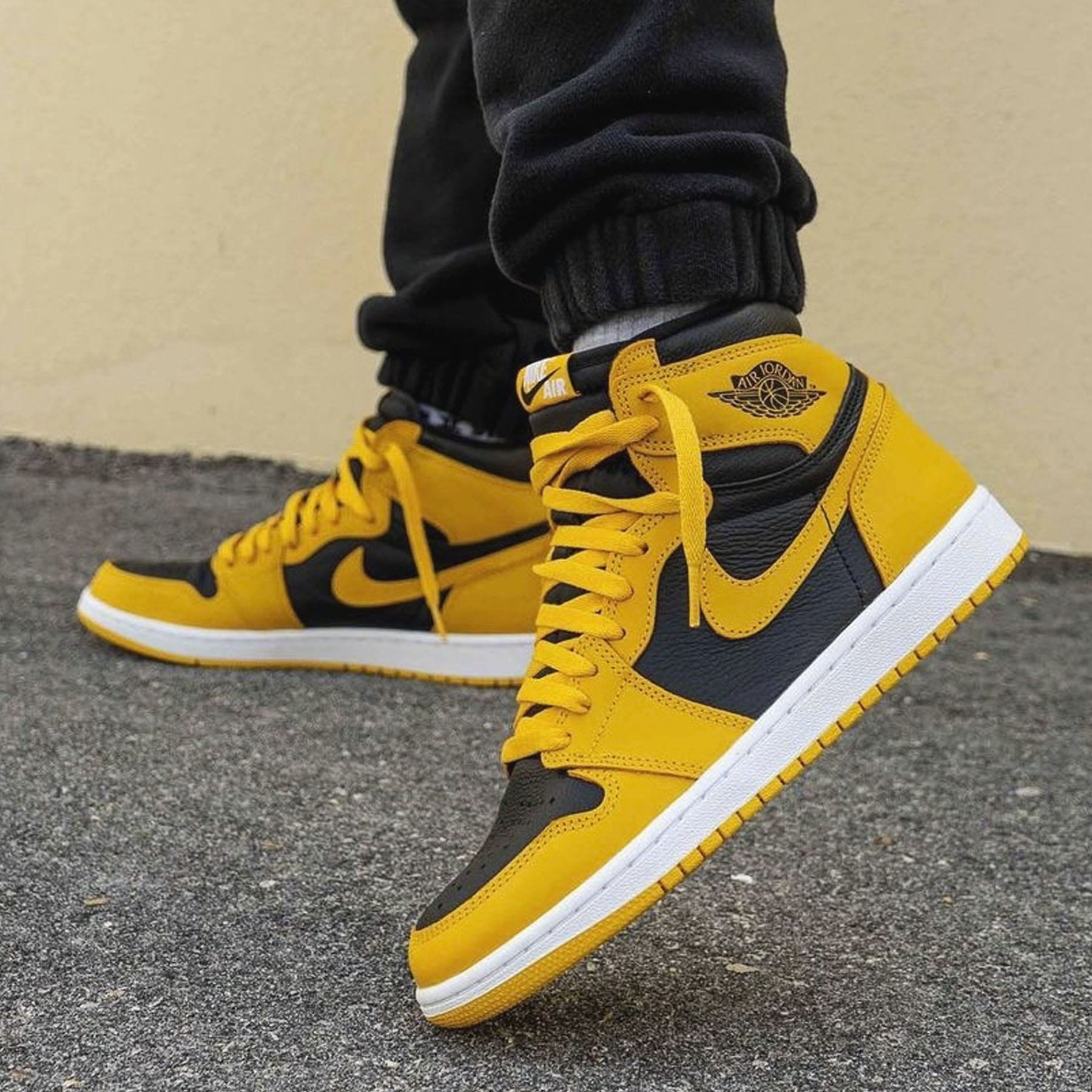 Air Jordan 1 High Retro OG ‘Pollen’