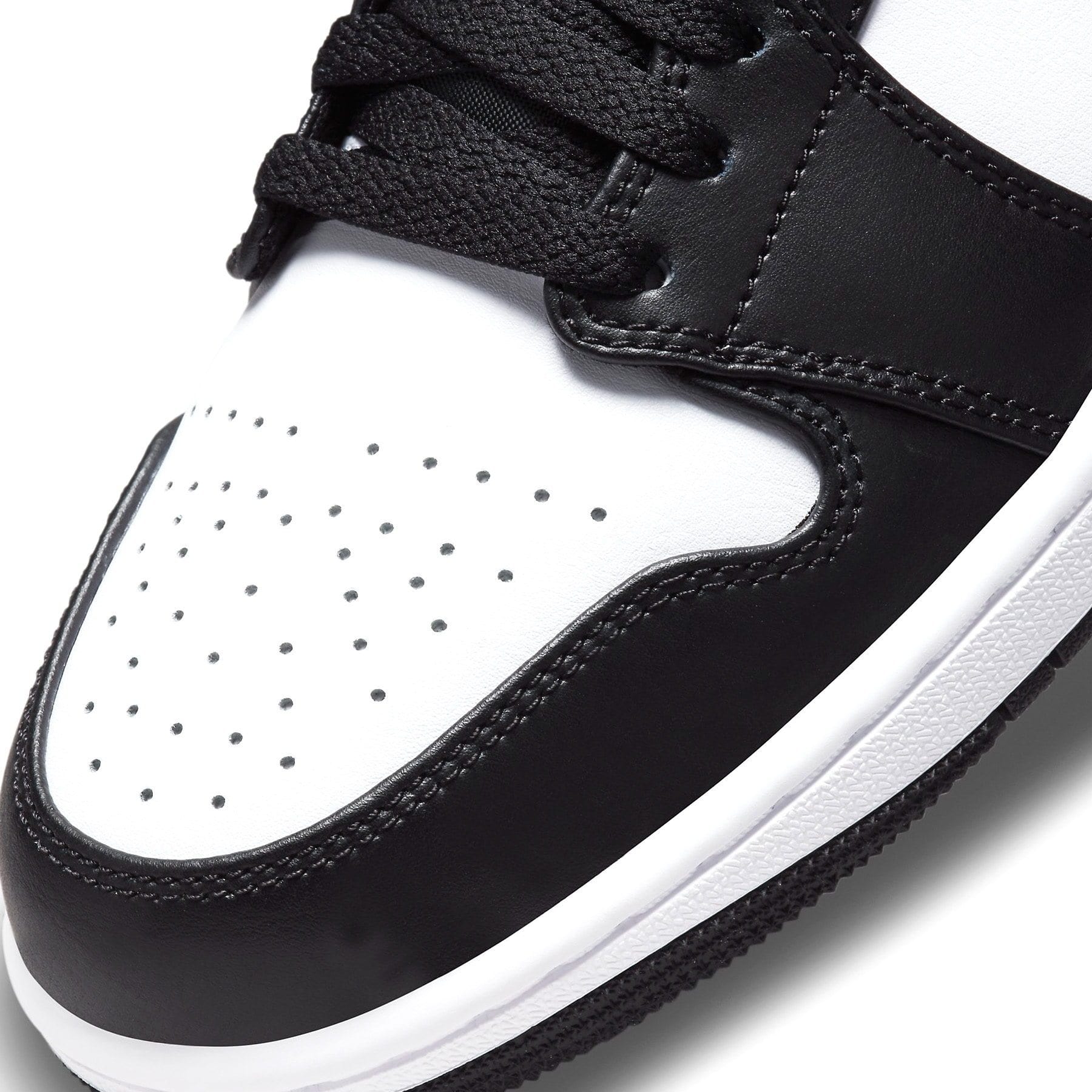 Air Jordan 1 Low ‘Black Medium Grey’
