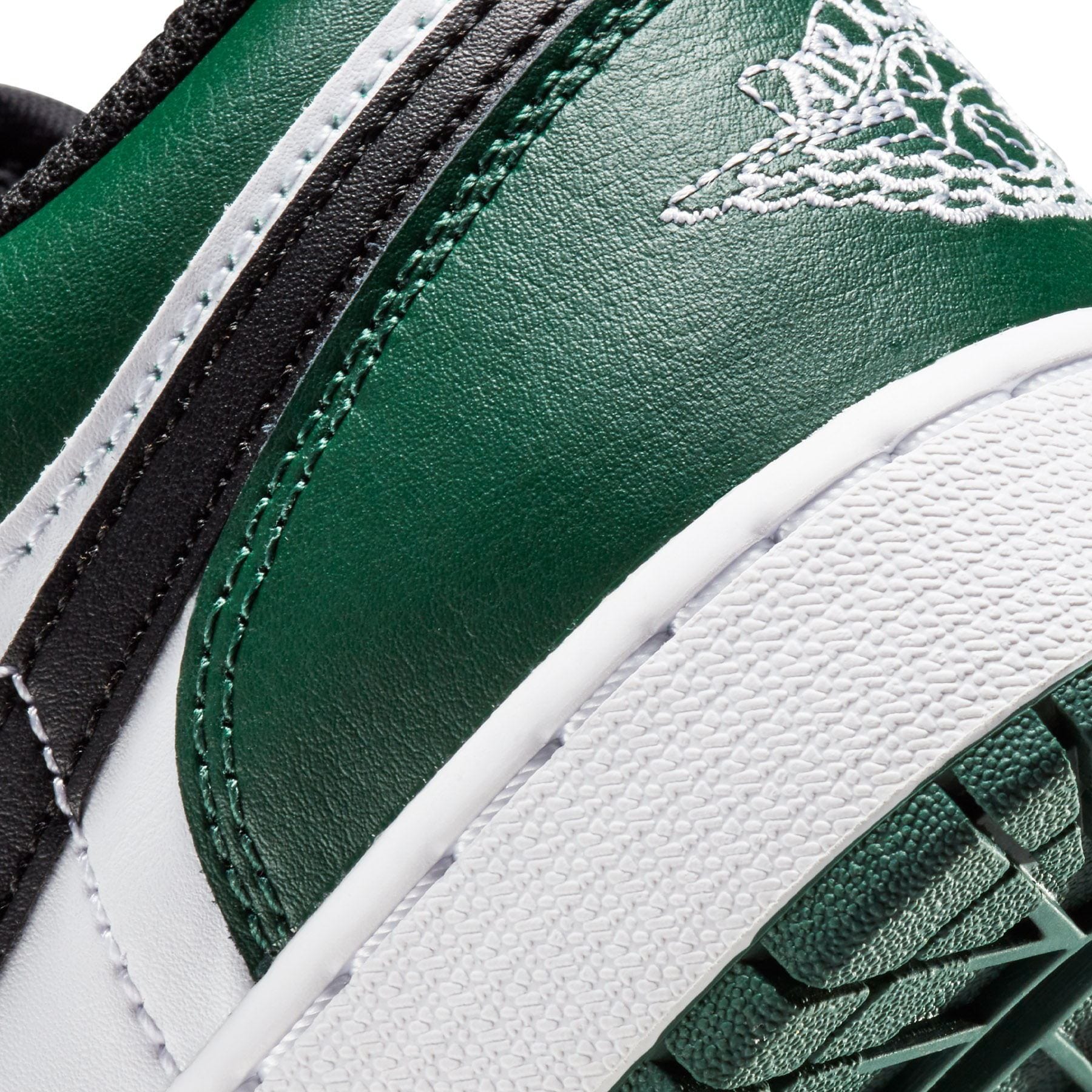 Air Jordan 1 Low GS ‘Green Toe’