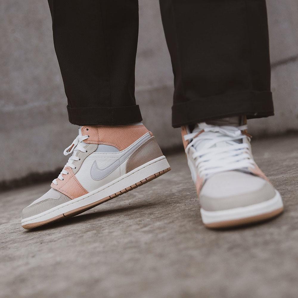 Air Jordan 1 Mid ‘Milan’