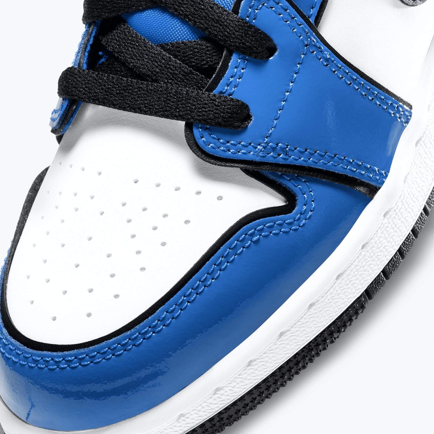 Air Jordan 1 Mid SE GS ‘Signal Blue’
