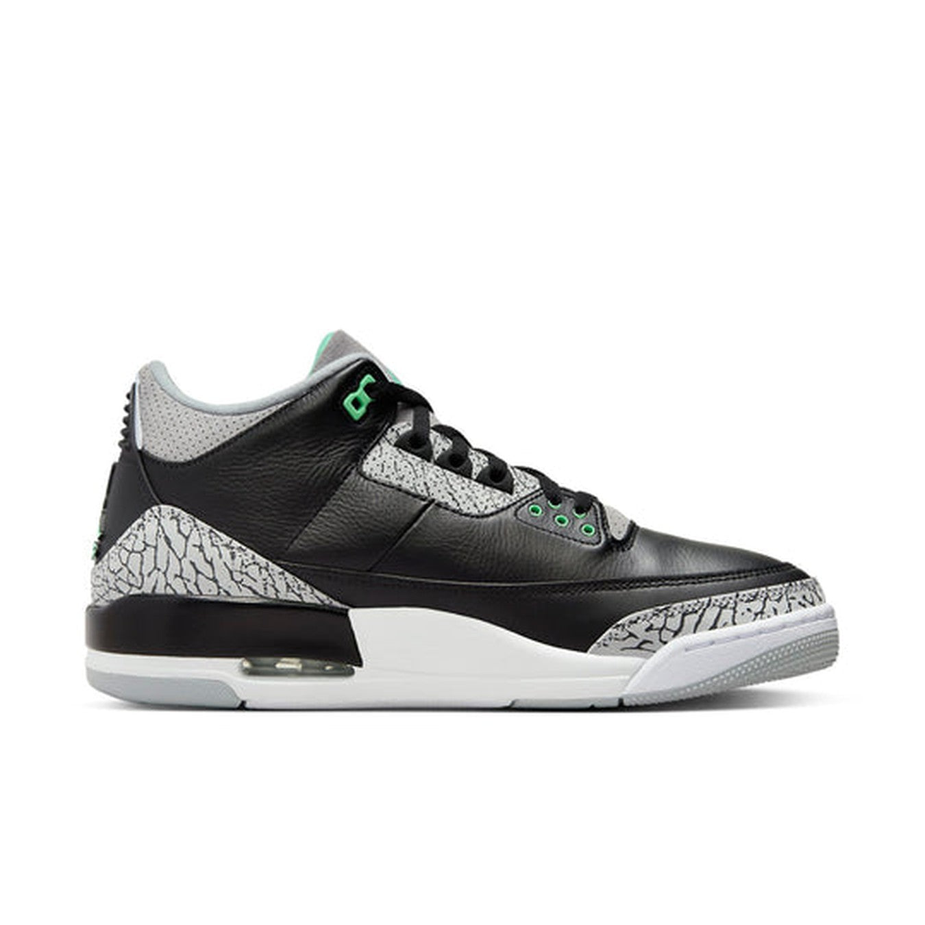 Air Jordan 3 Retro ‘Green Glow’
