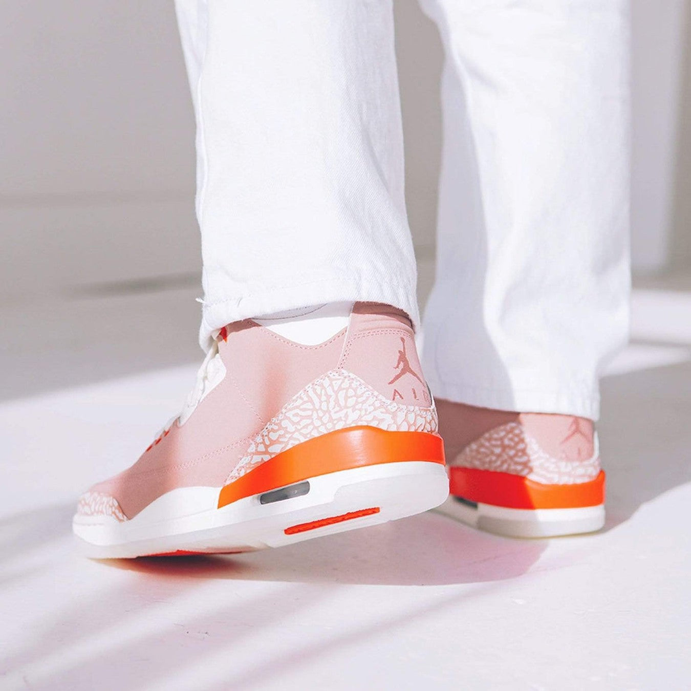 Air Jordan 3 Retro Wmns ‘Rust Pink’