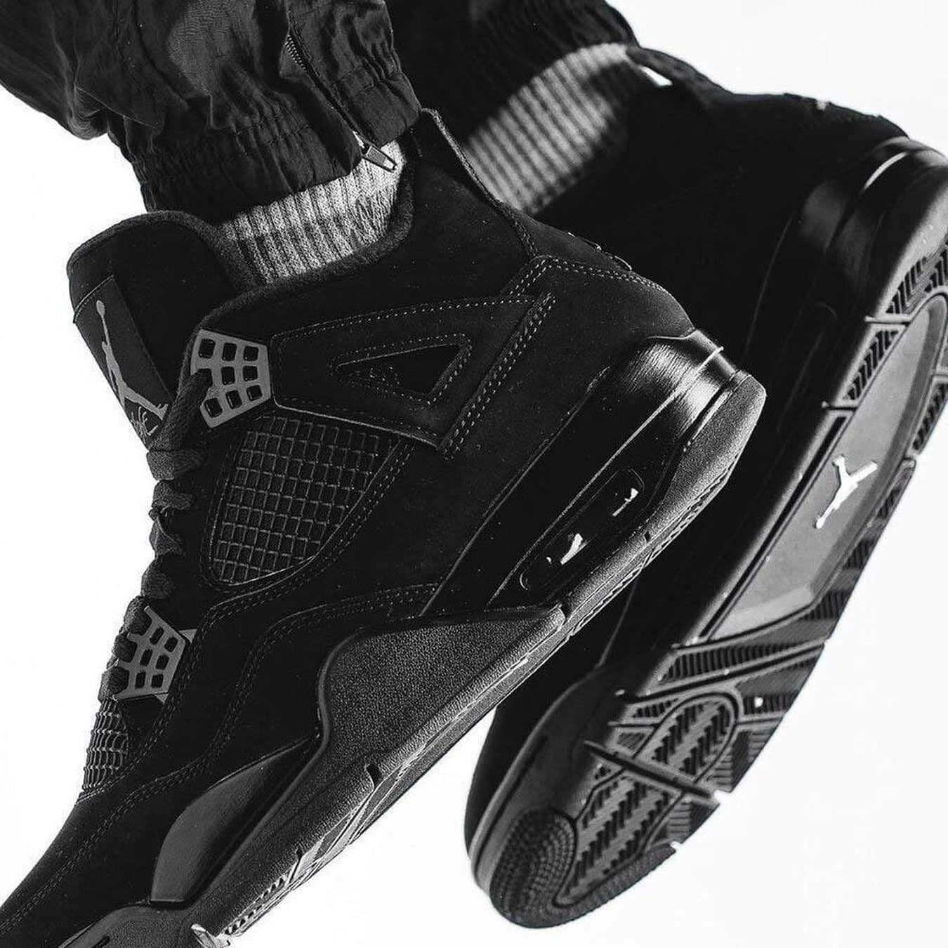 Air Jordan 4 Retro ‘Black Cat’ 2020