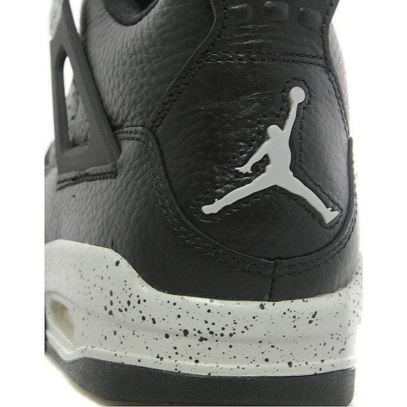 Air Jordan 4 Retro ‘Oreo’