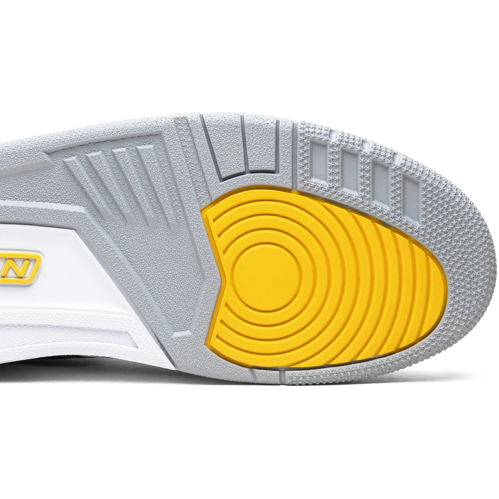 Air Jordan Legacy 312 ‘Lakers’ AV3922-157