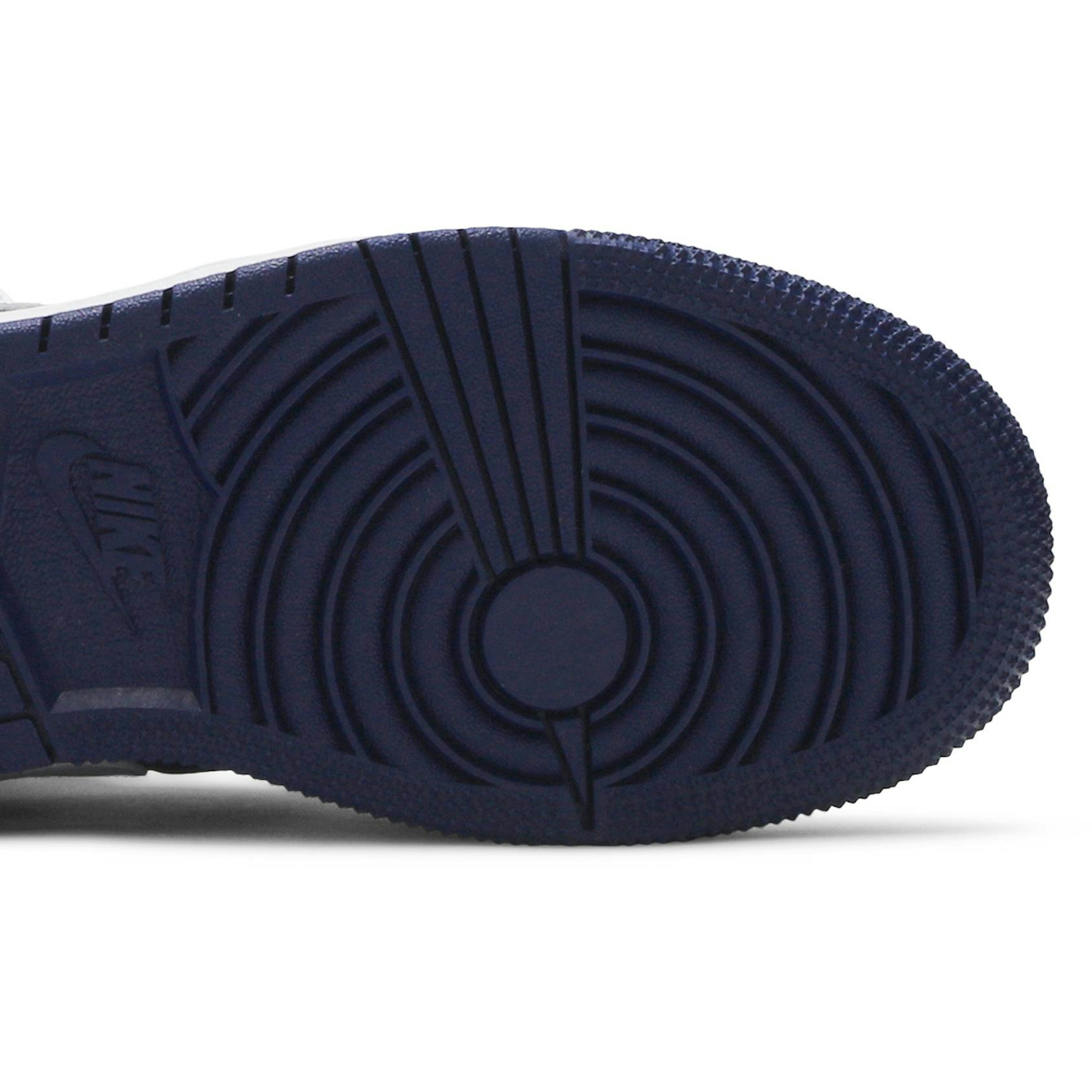 (GS) Air Jordan 1 Mid ‚White Deep Royal Blue‘ 554725-131