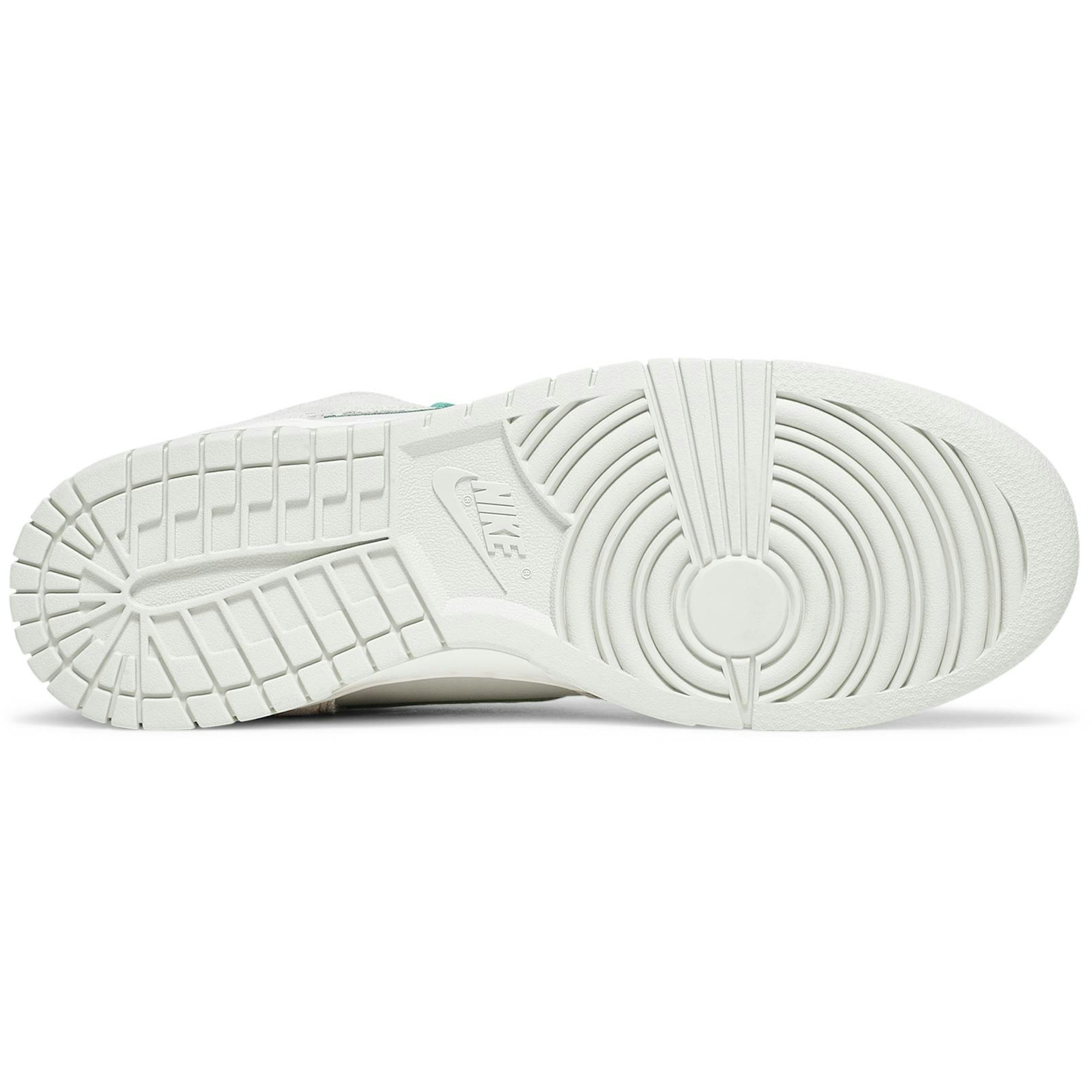 (GS) Nike Dunk High SE First Use Pack – Green Noise DD0733-001 IGFul