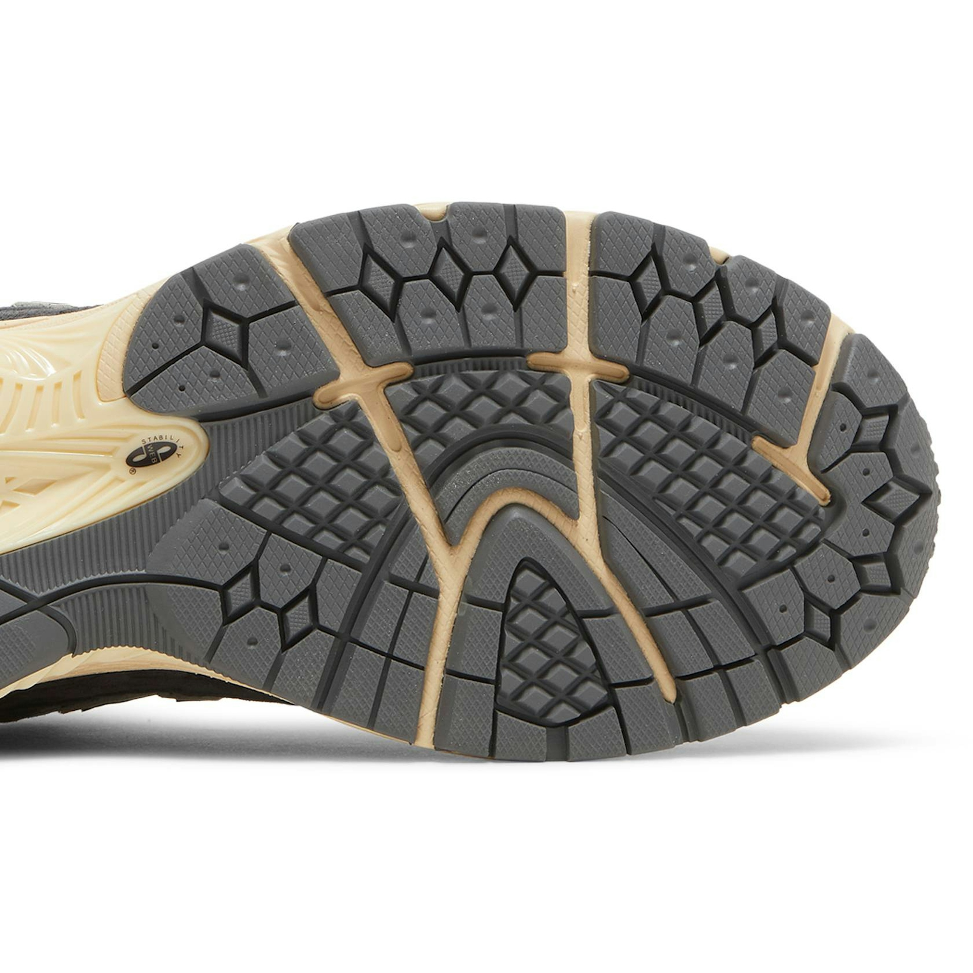 New Balance 2002R Black Dark Grey M2002RHO IGFul