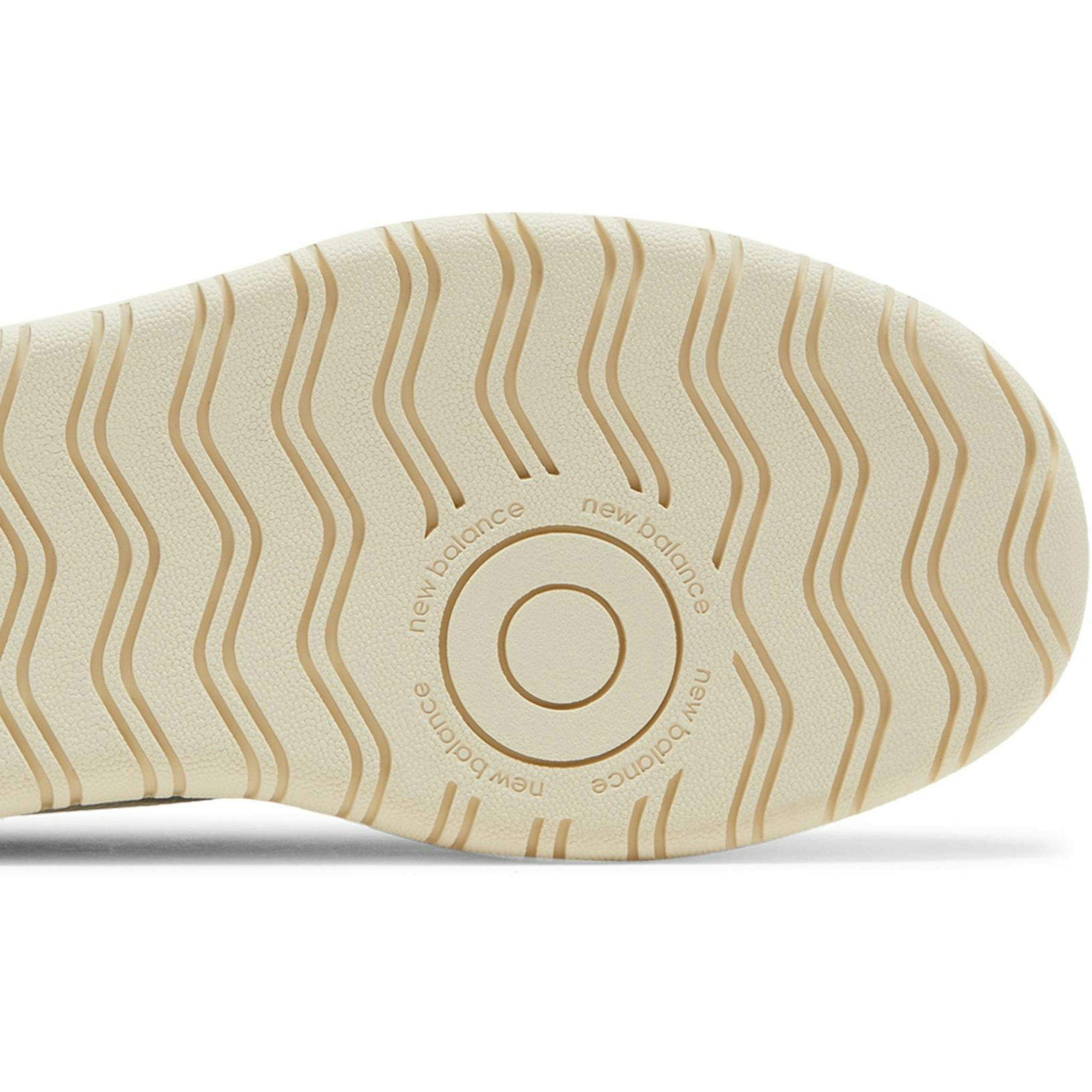 New Balance 302 ‚White Natural Pink‘ CT302OC