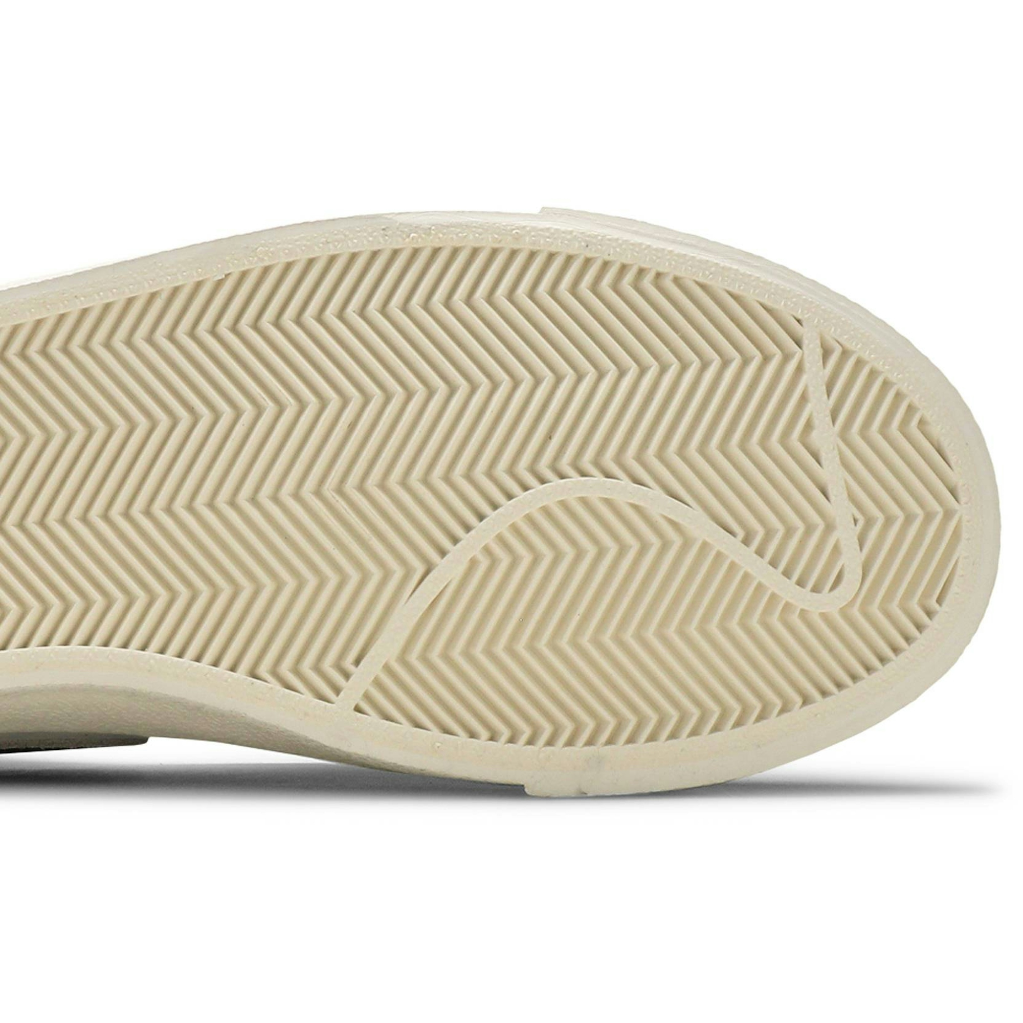 Nike Blazer Low ’77 ‚Paint Splatter‘ DJ1517-100