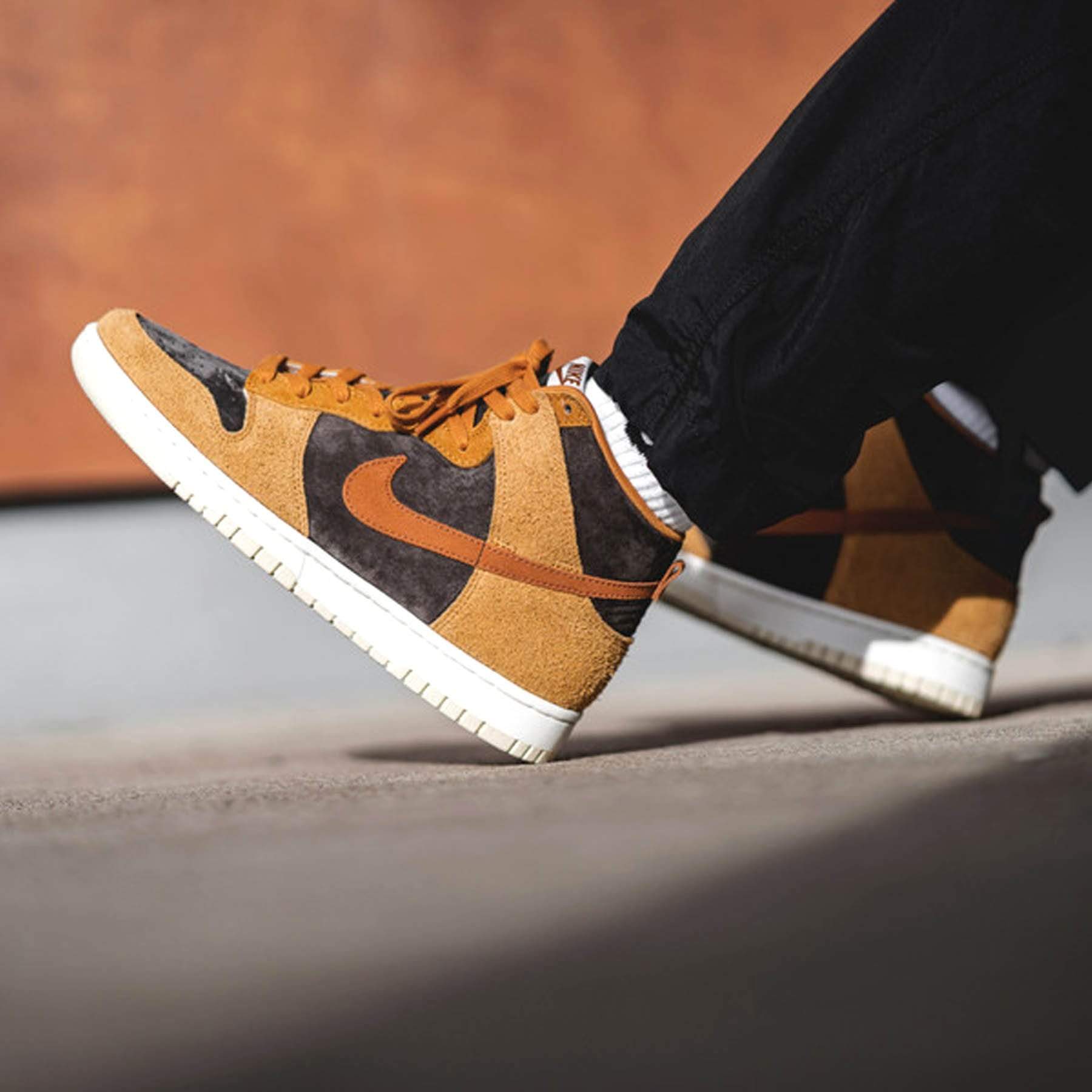 Nike Dunk High Premium ‘Dark Russet’
