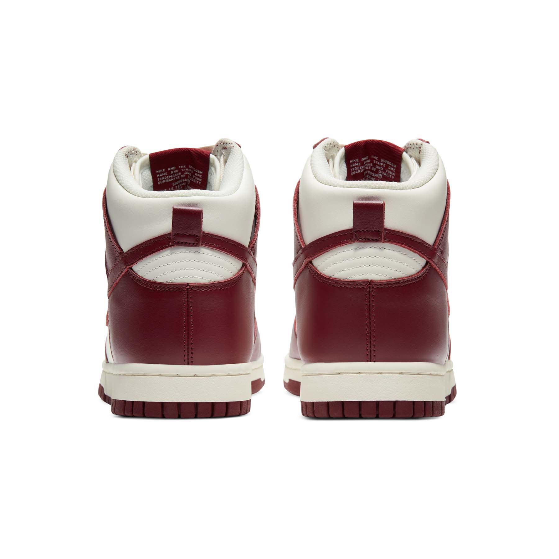 Nike Dunk High Wmns ‘Team Red’