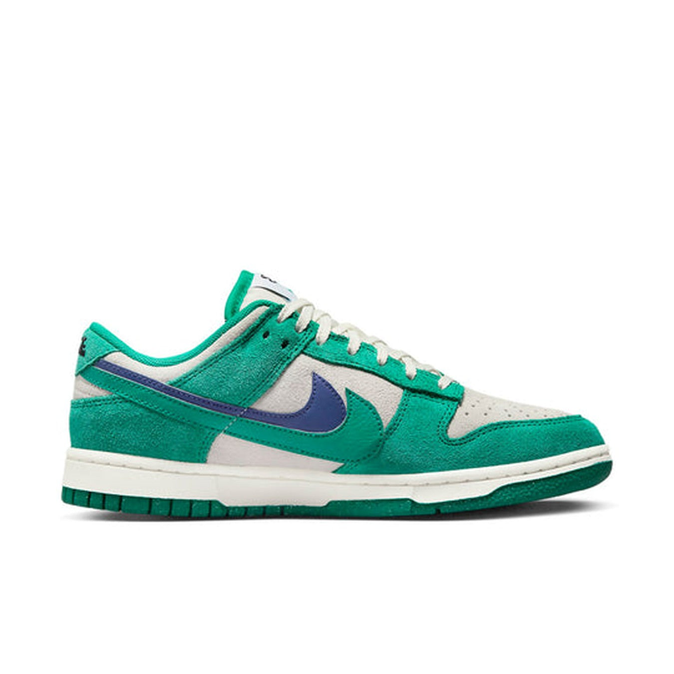 Nike Dunk Low SE ‘Sail Neptune Green’