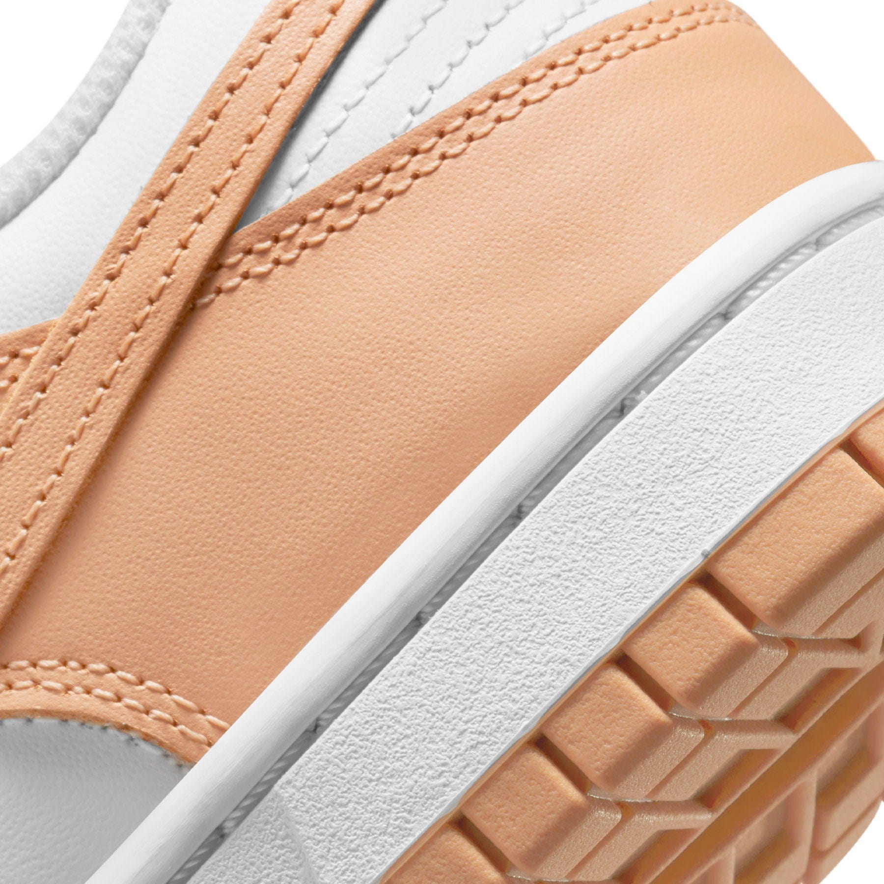 Nike Dunk Low Wmns ‘Harvest Moon’