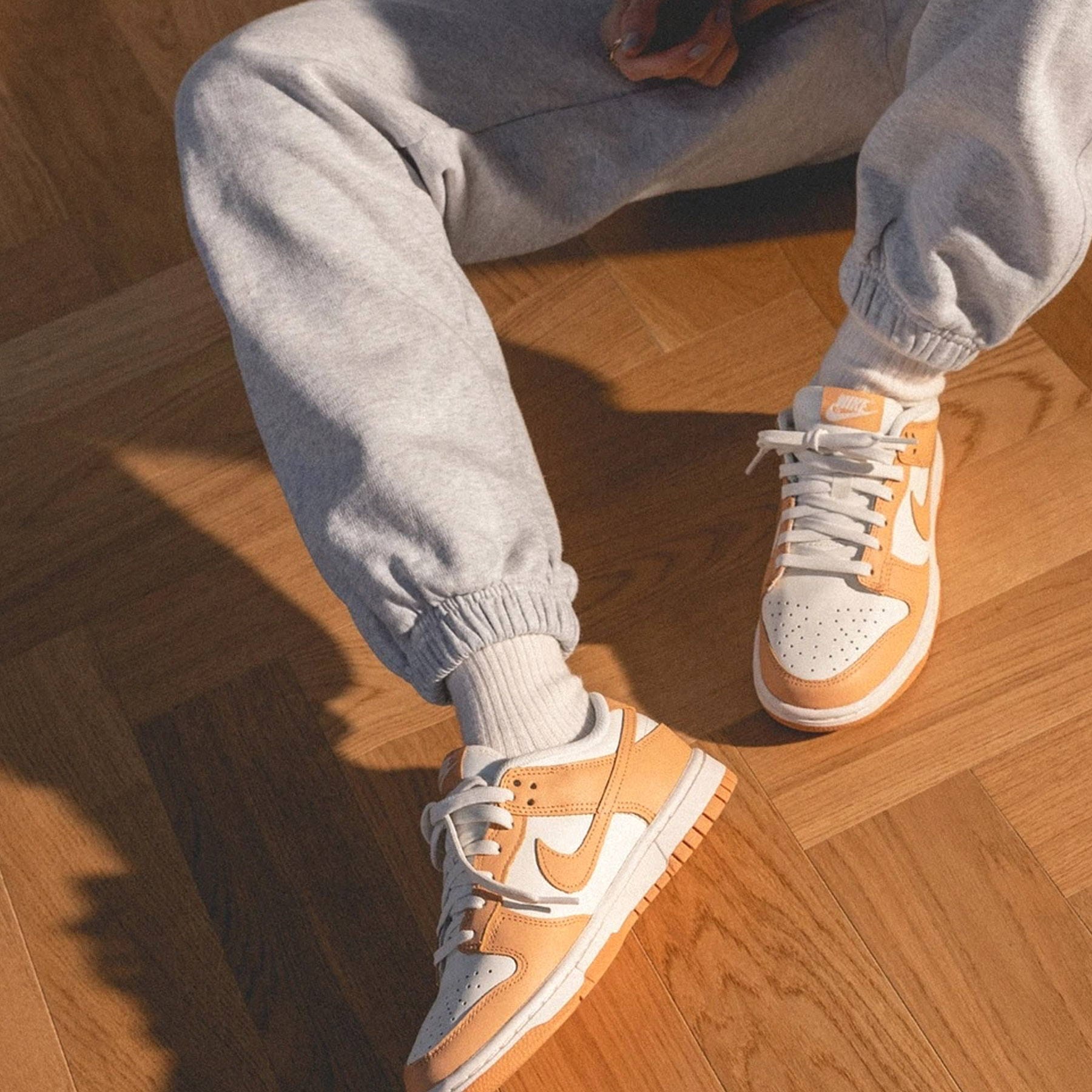 Nike Dunk Low Wmns ‘Harvest Moon’