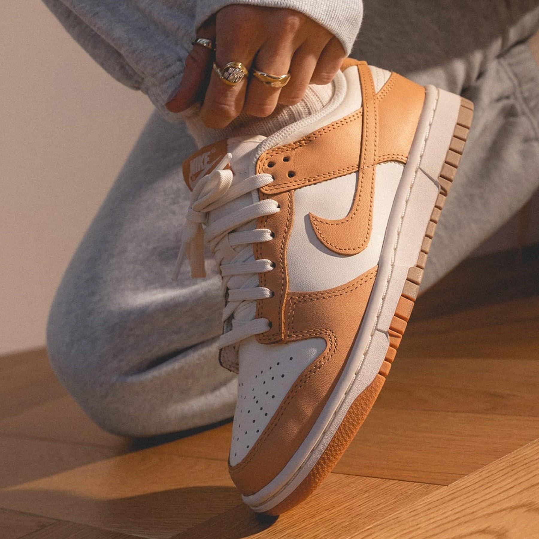 Nike Dunk Low Wmns ‘Harvest Moon’