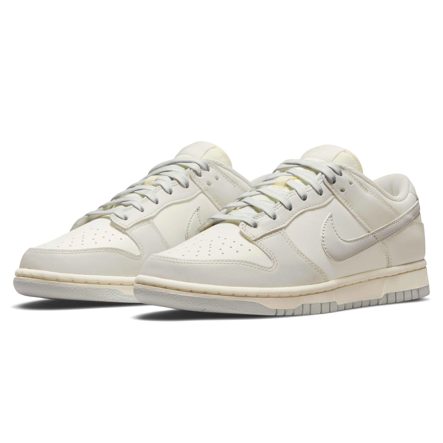 Nike Dunk Low Wmns ‘Light Bone’