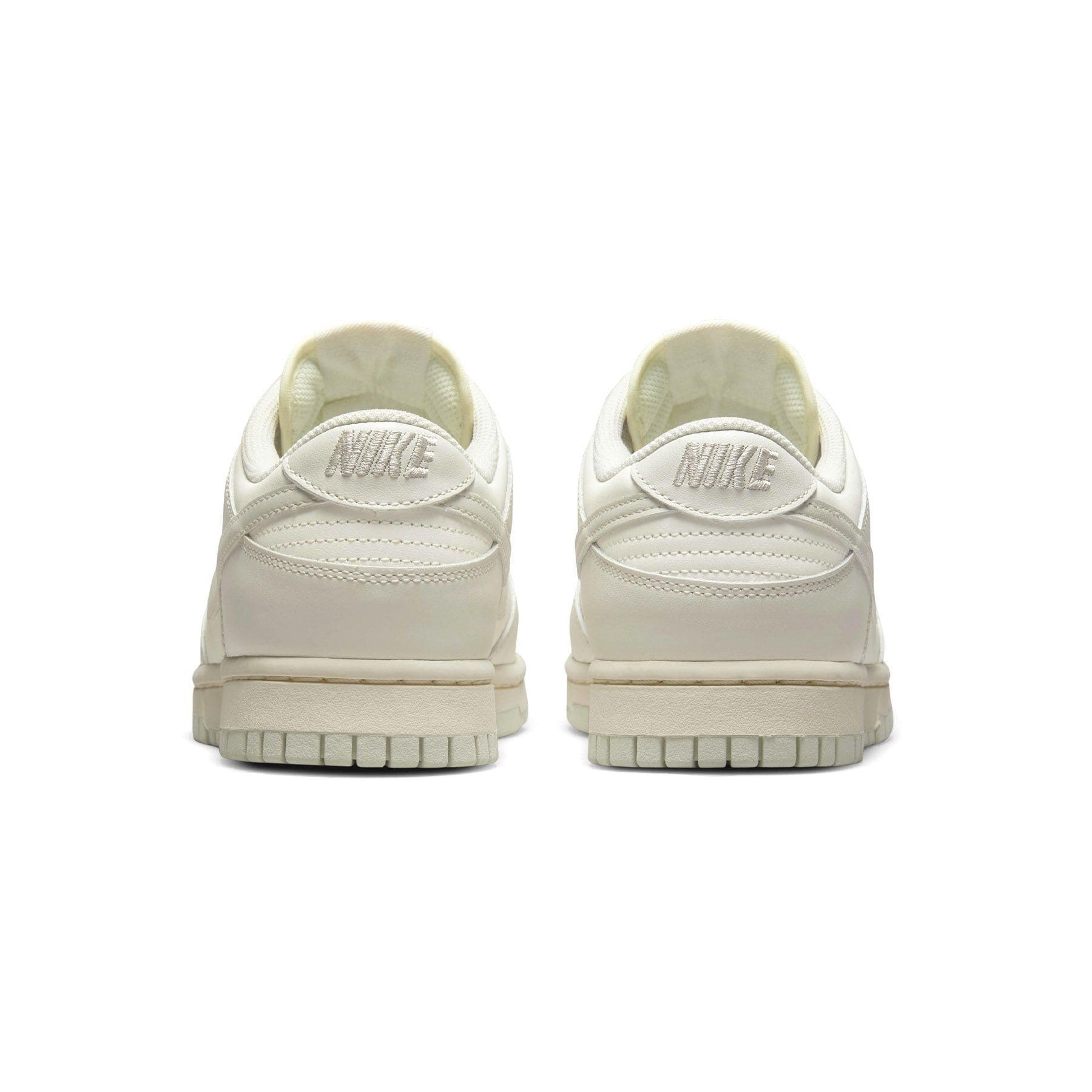 Nike Dunk Low Wmns ‘Light Bone’