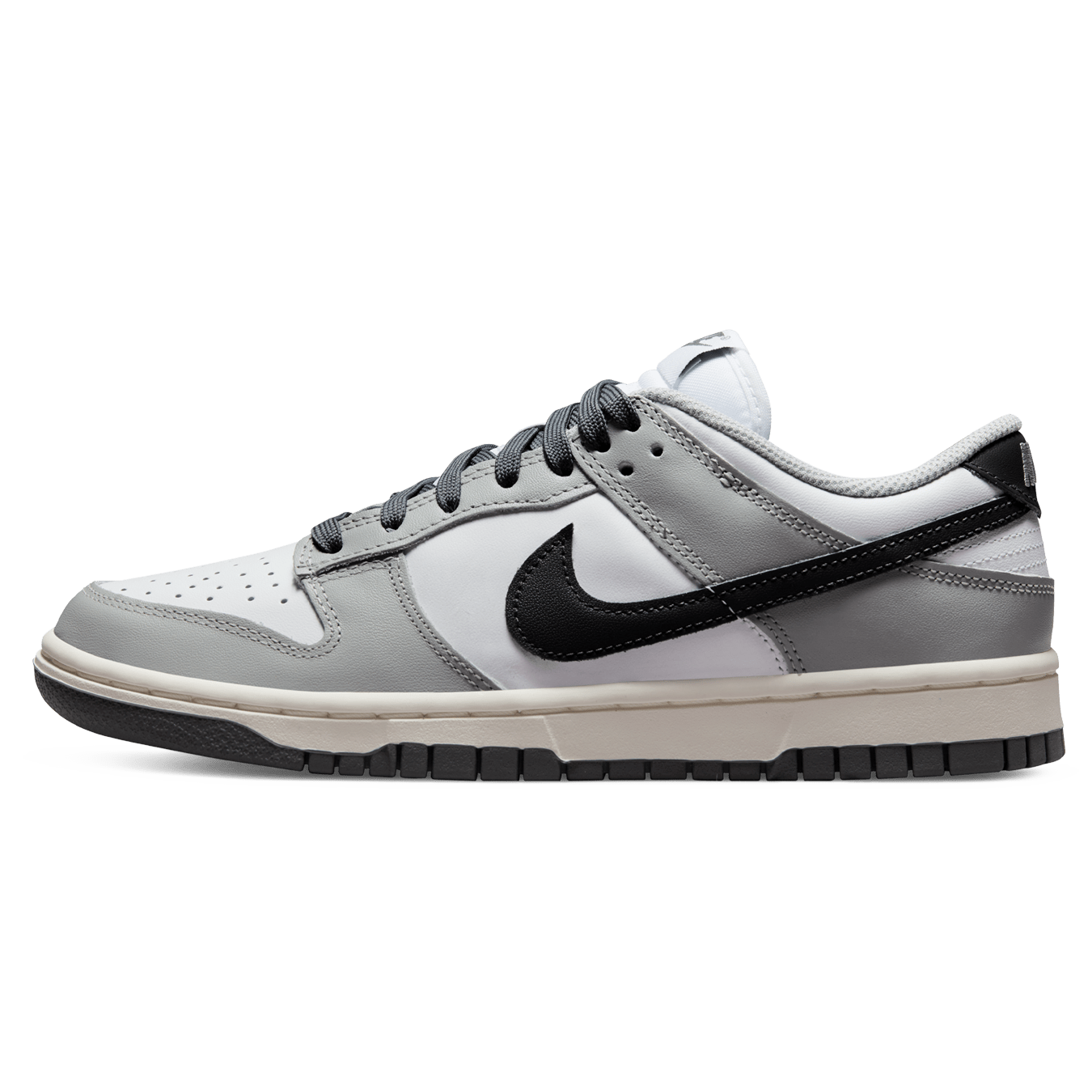 Nike Dunk Low Wmns ‘Light Smoke Grey’