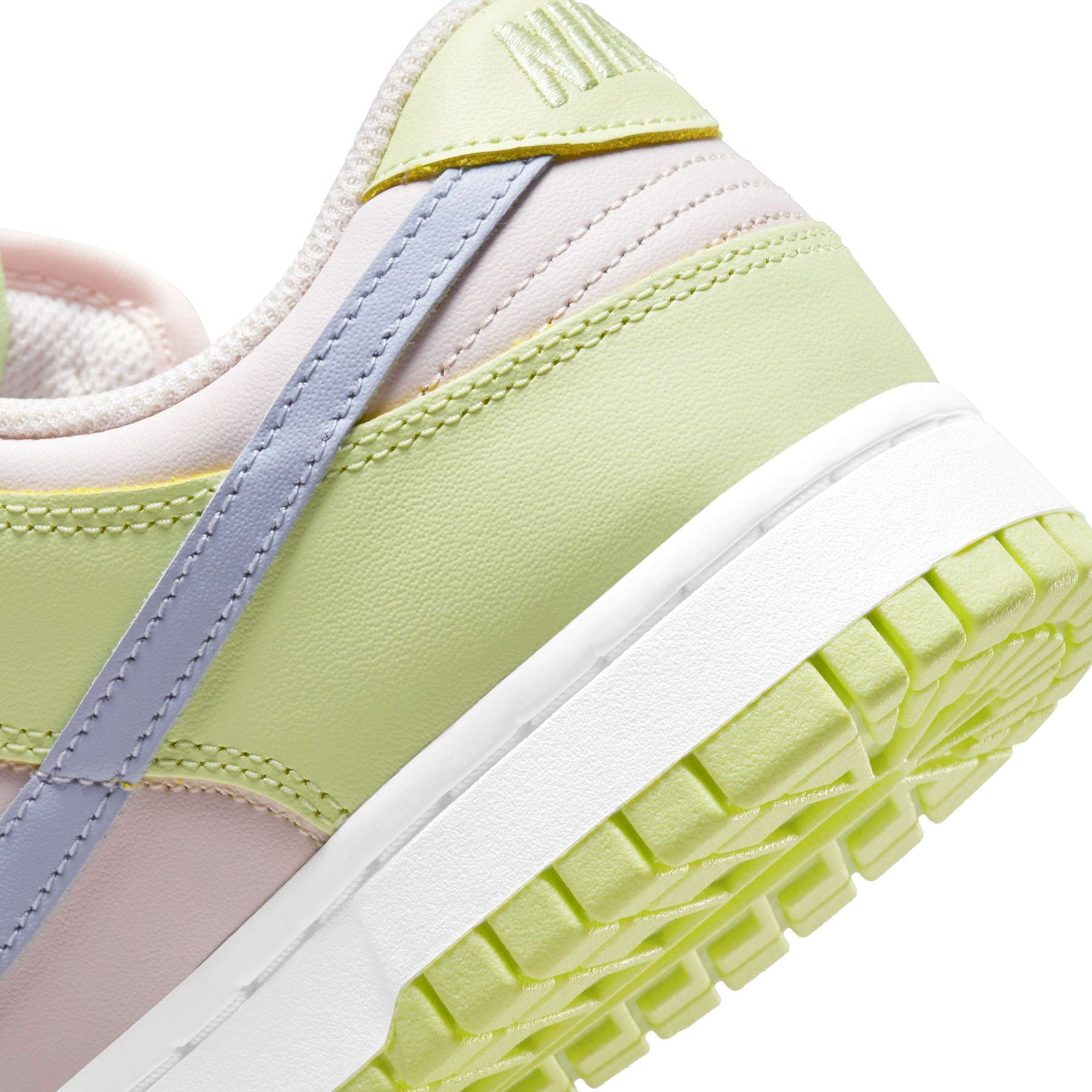 Nike Dunk Low Wmns ‘Lime Ice’