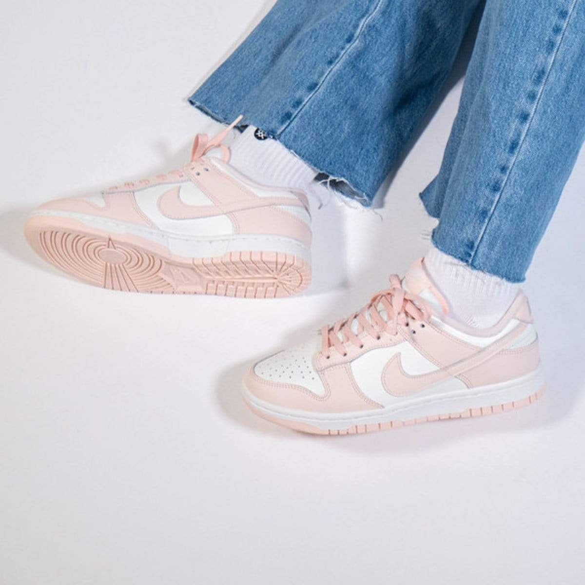 Nike Dunk Wmns Low ‘Orange Pearl’