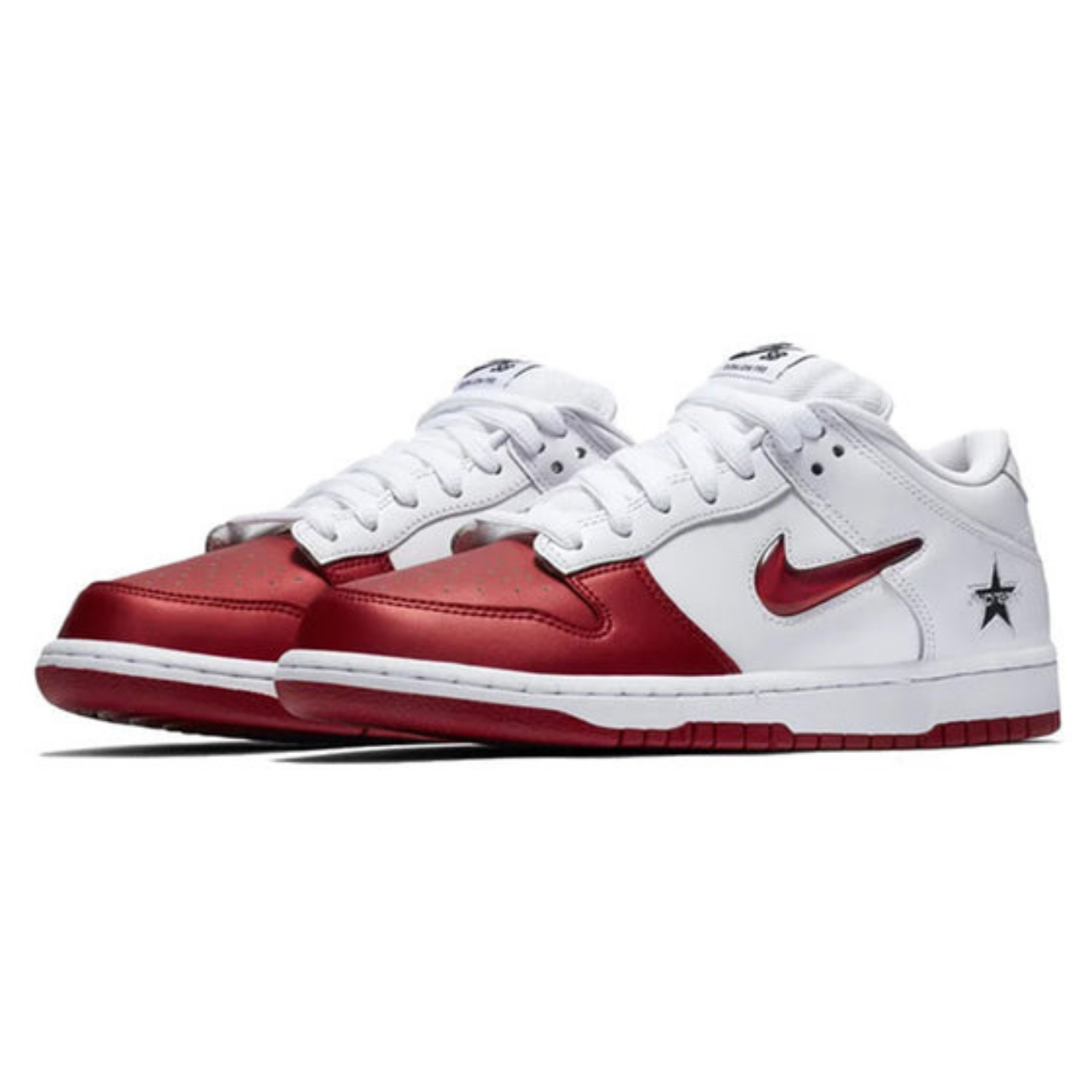 Nike x Supreme SB Dunk Low ‘Varsity Red’