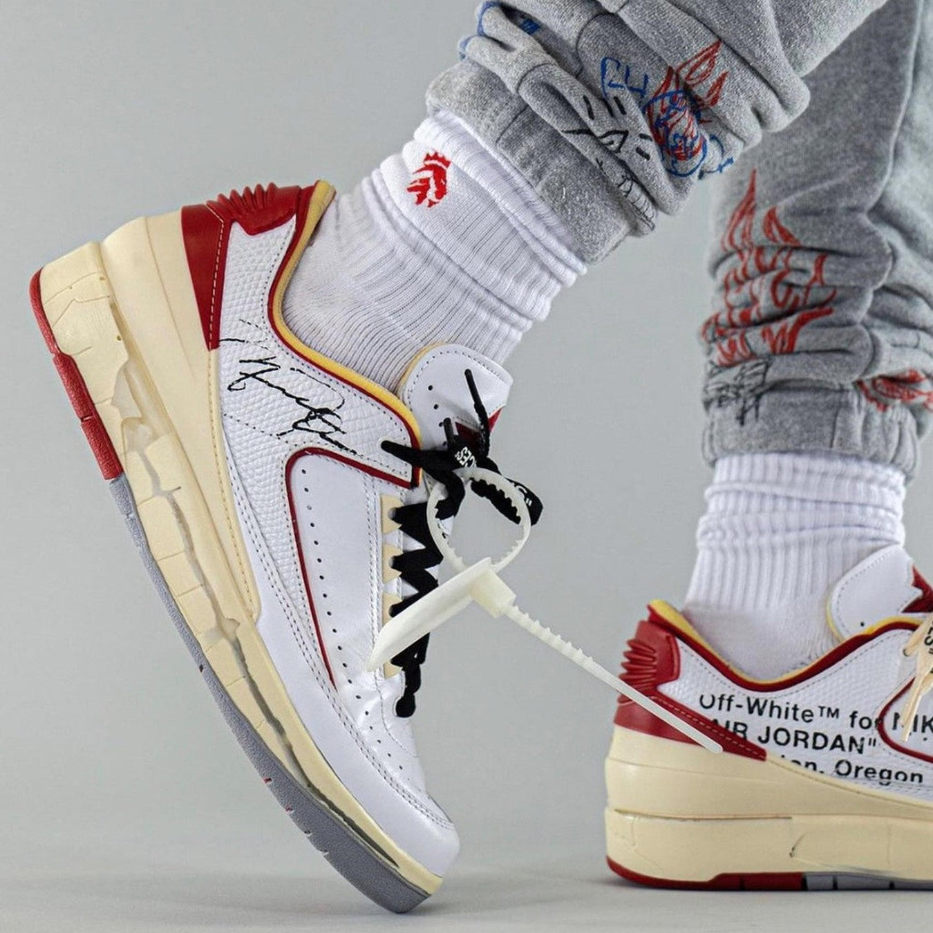 Off-White x Air Jordan 2 Retro Low SP ‚White Varsity Red‘
