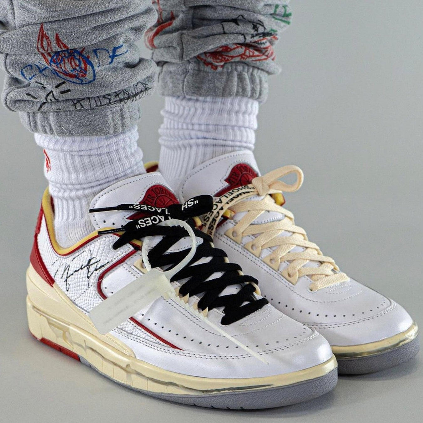 Off-White x Air Jordan 2 Retro Low SP ‚White Varsity Red‘