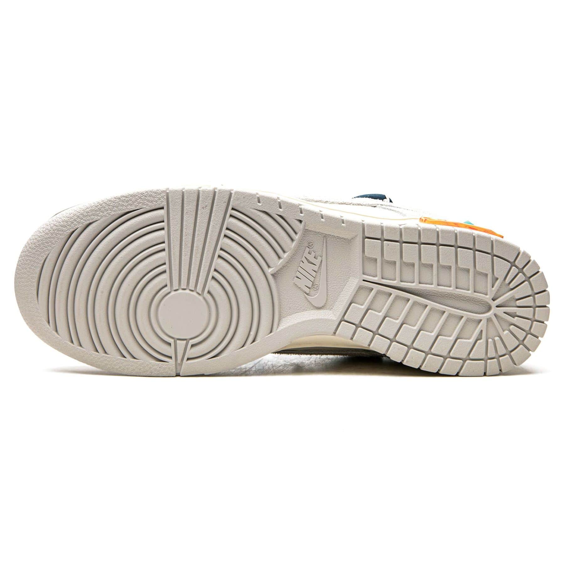 Off-White x Nike Dunk Low ‘Lot 16 of 50’