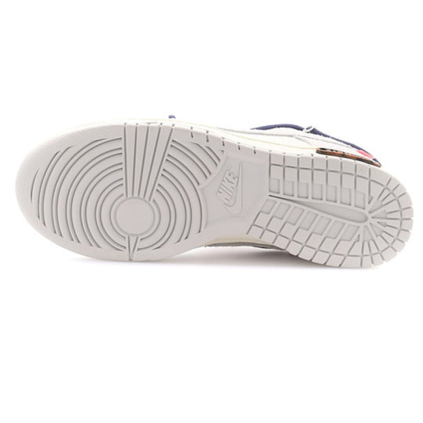 Off-White x Nike Dunk Low ‘Lot 18 of 50’