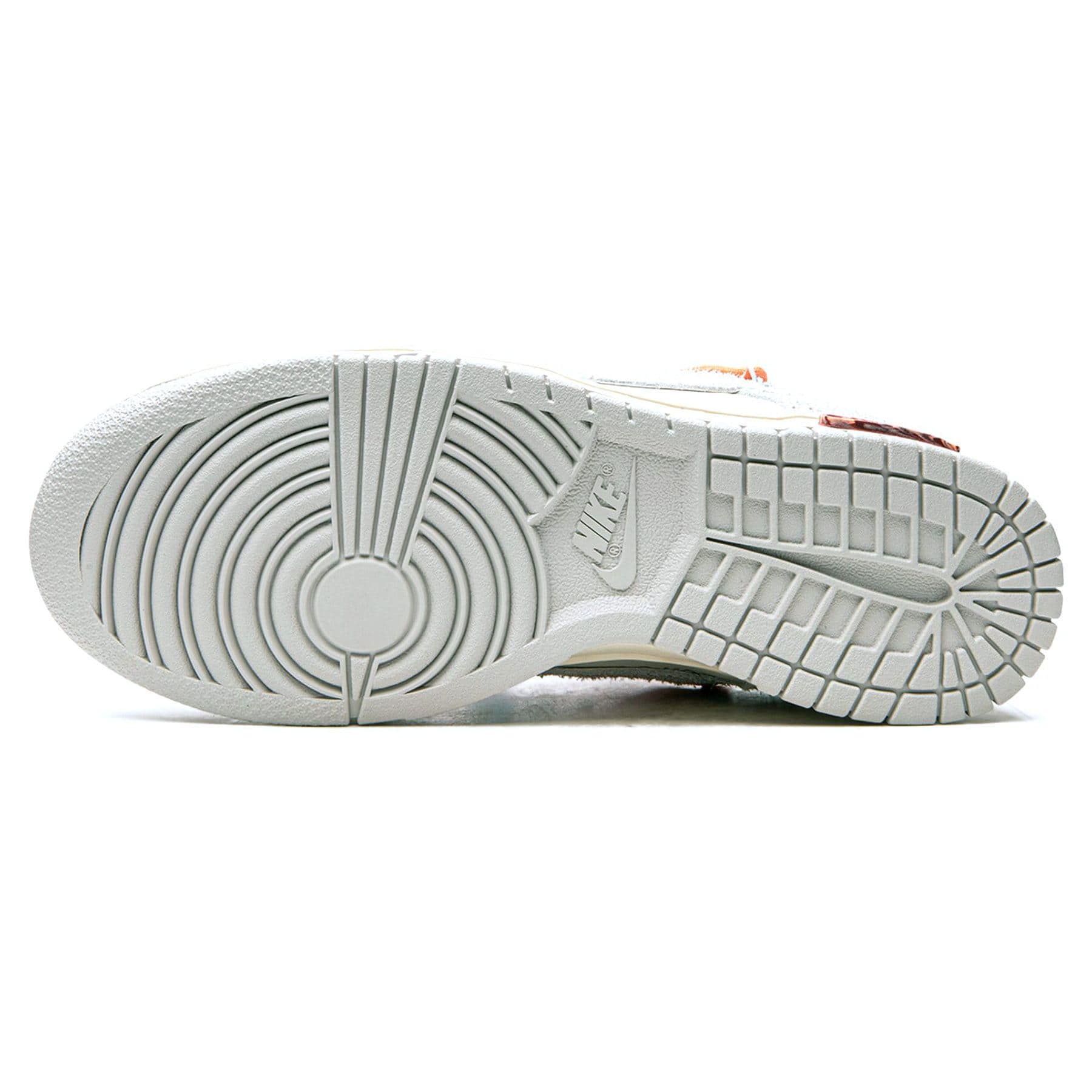 Off-White x Nike Dunk Low ‘Lot 19 of 50’