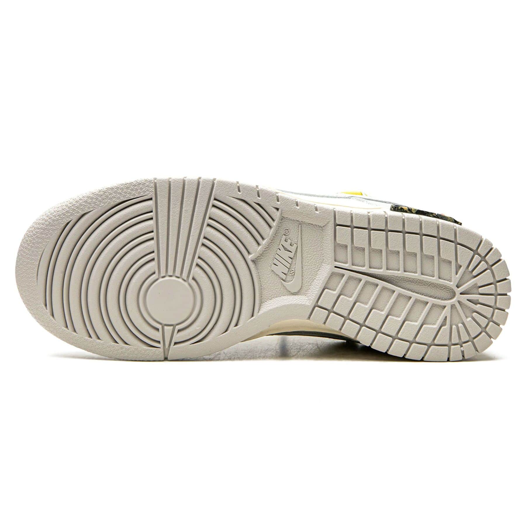 Off-White x Nike Dunk Low ‘Lot 27 of 50’