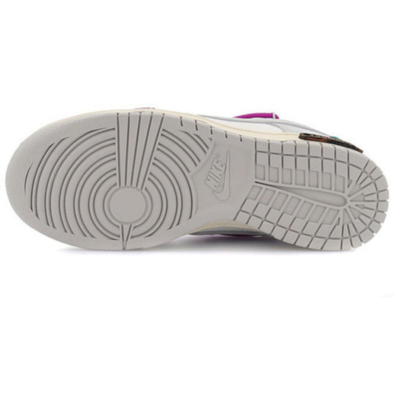 Off-White x Nike Dunk Low ‘Lot 28 of 50’