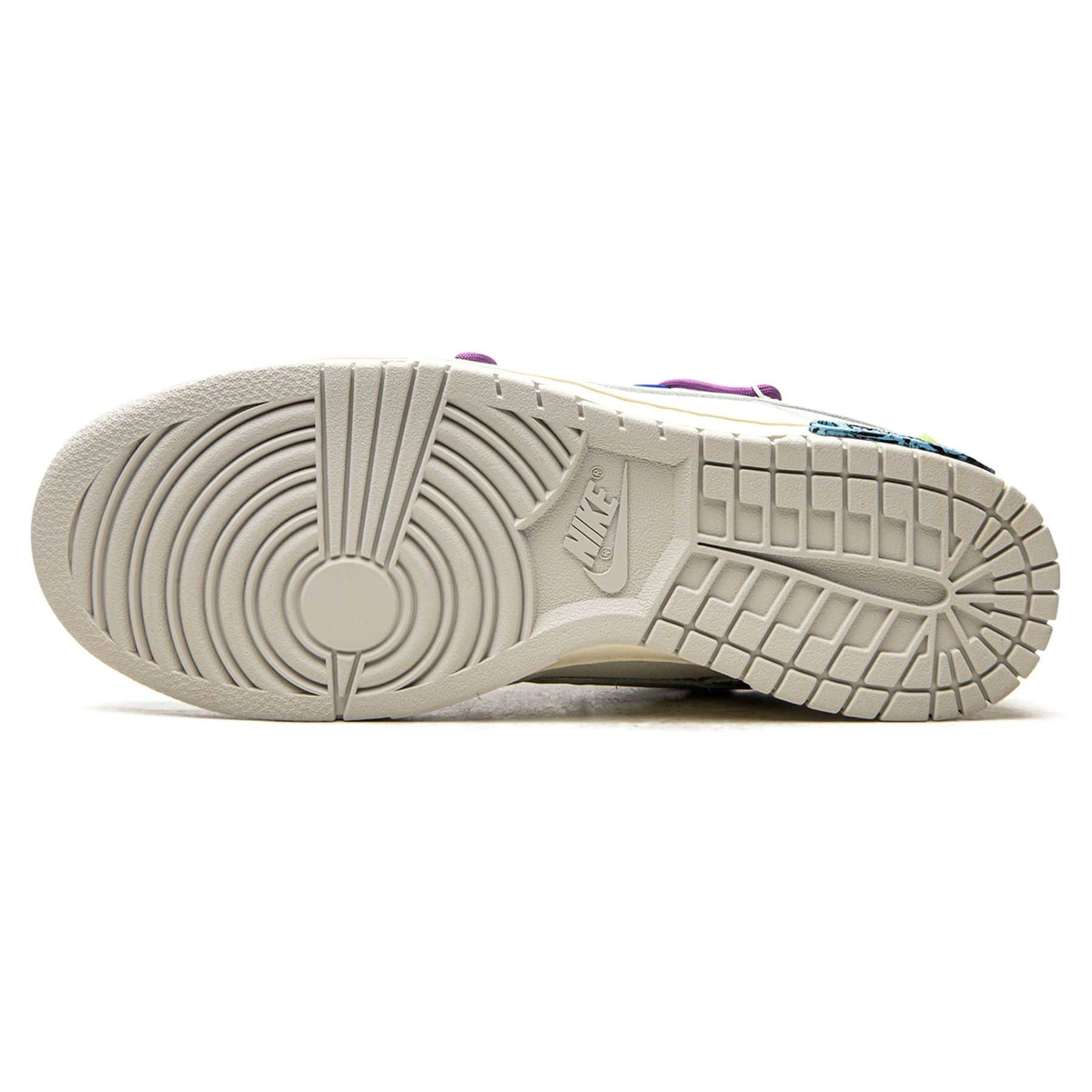 Off-White x Nike Dunk Low ‘Lot 48 of 50’