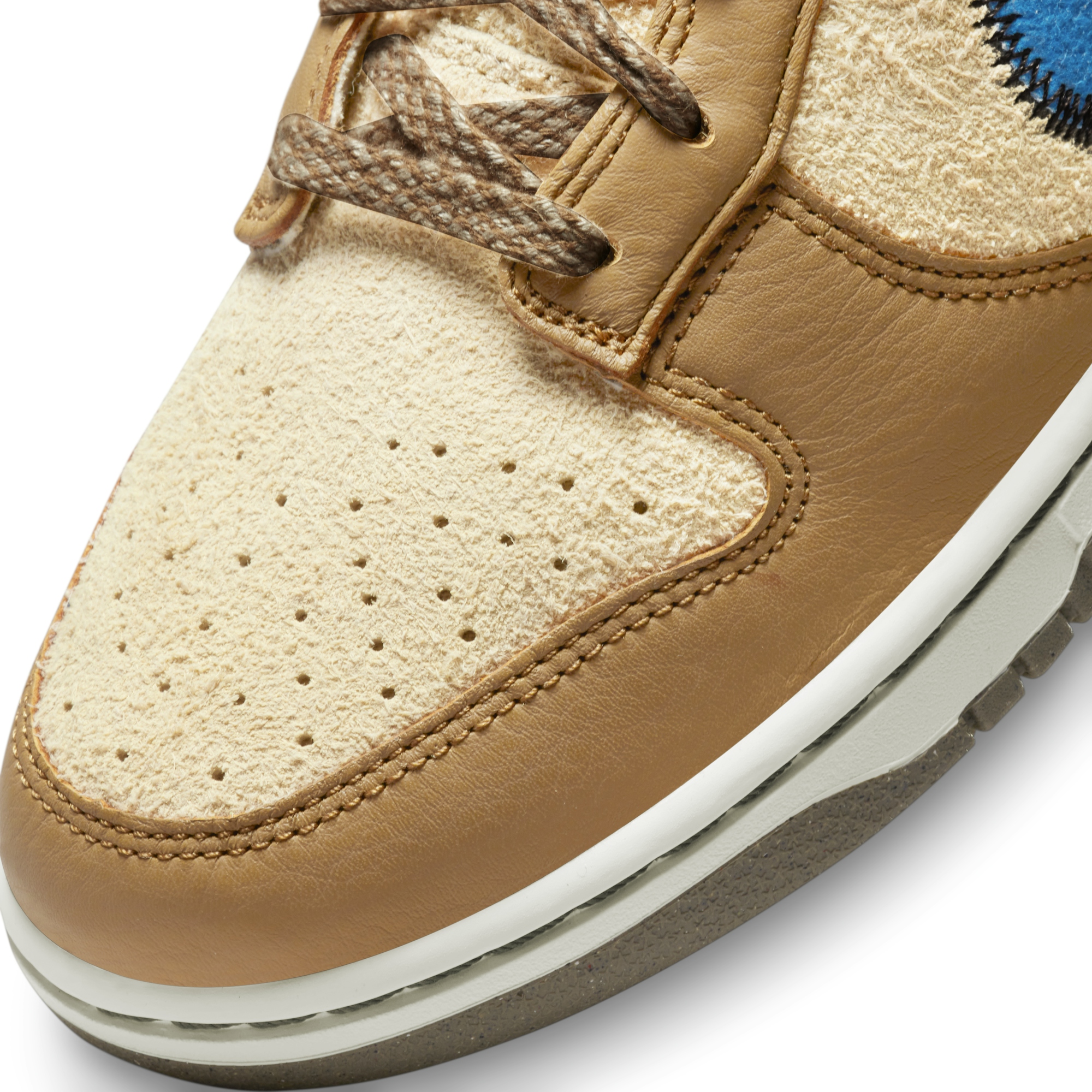 size? x Nike Dunk Low Dark Driftwood DO6712-200 IGFul