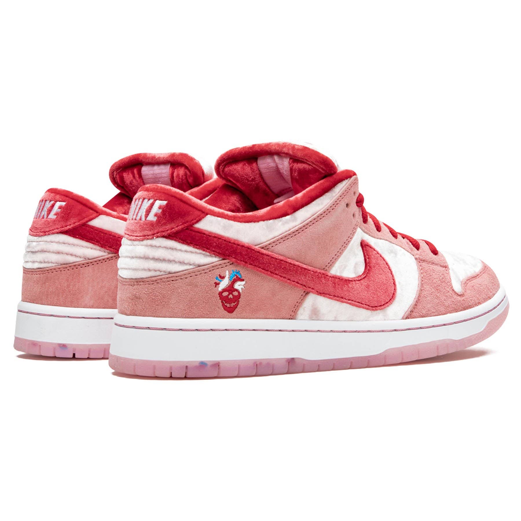 StrangeLove x Nike Dunk Low SB ‘Valentine’s Day’