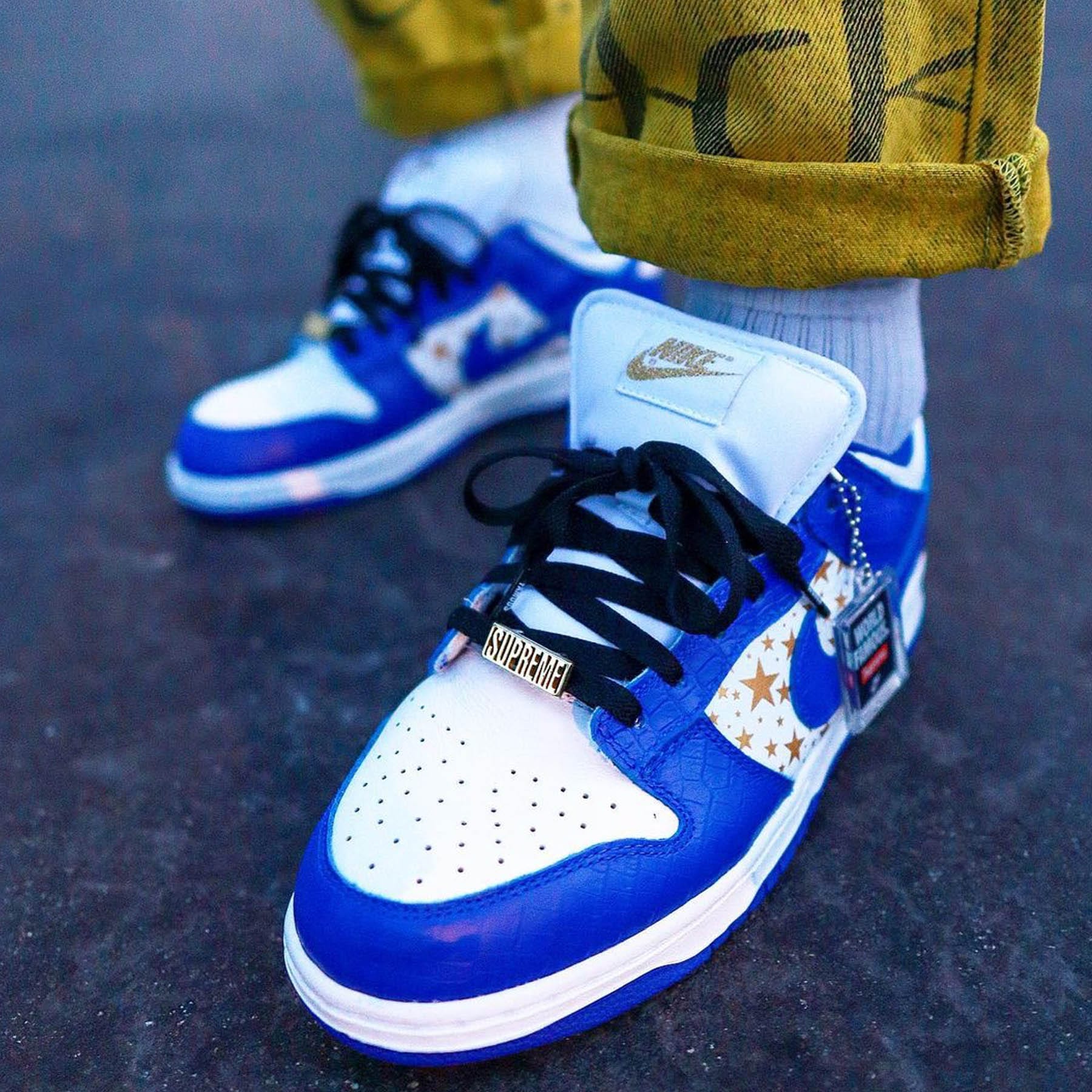 Supreme x Nike Dunk Low OG SB QS ‘Hyper Royal’