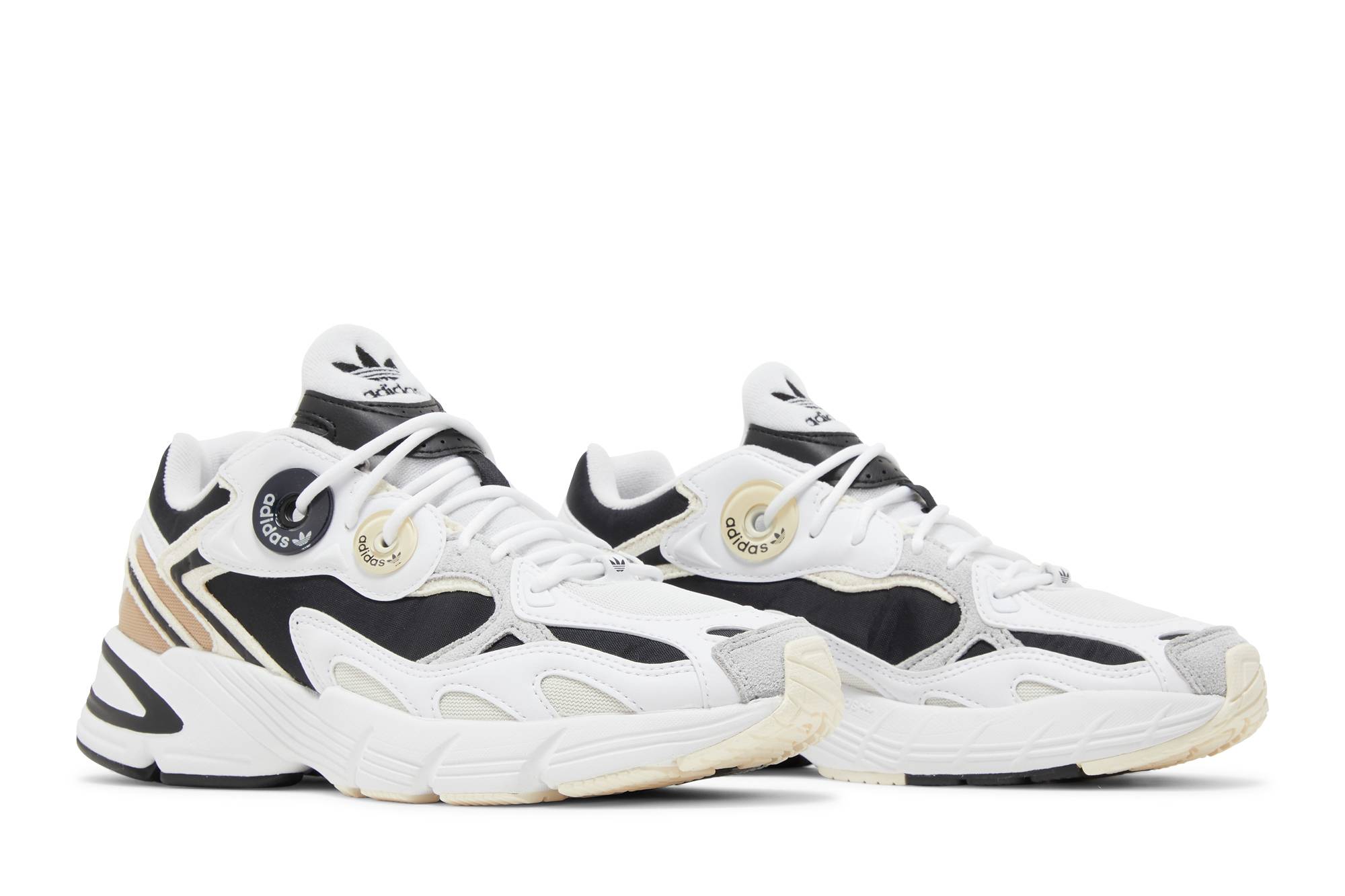 (W) adidas Astir ‘White Black’ GY9549