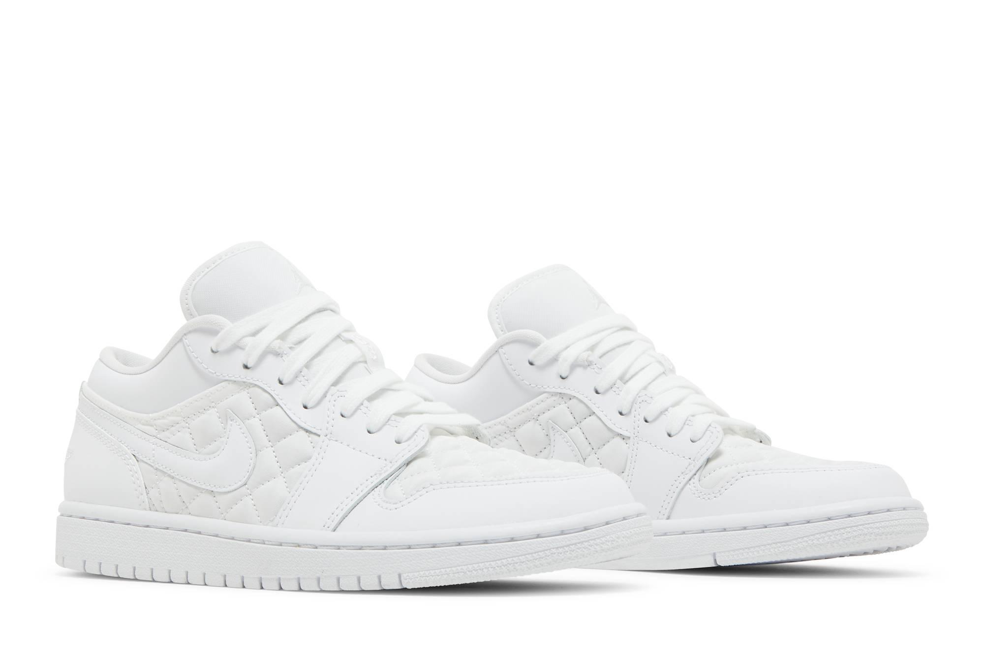 (W) Air Jordan 1 Low Quilted ‘Triple White’ DB6480-100