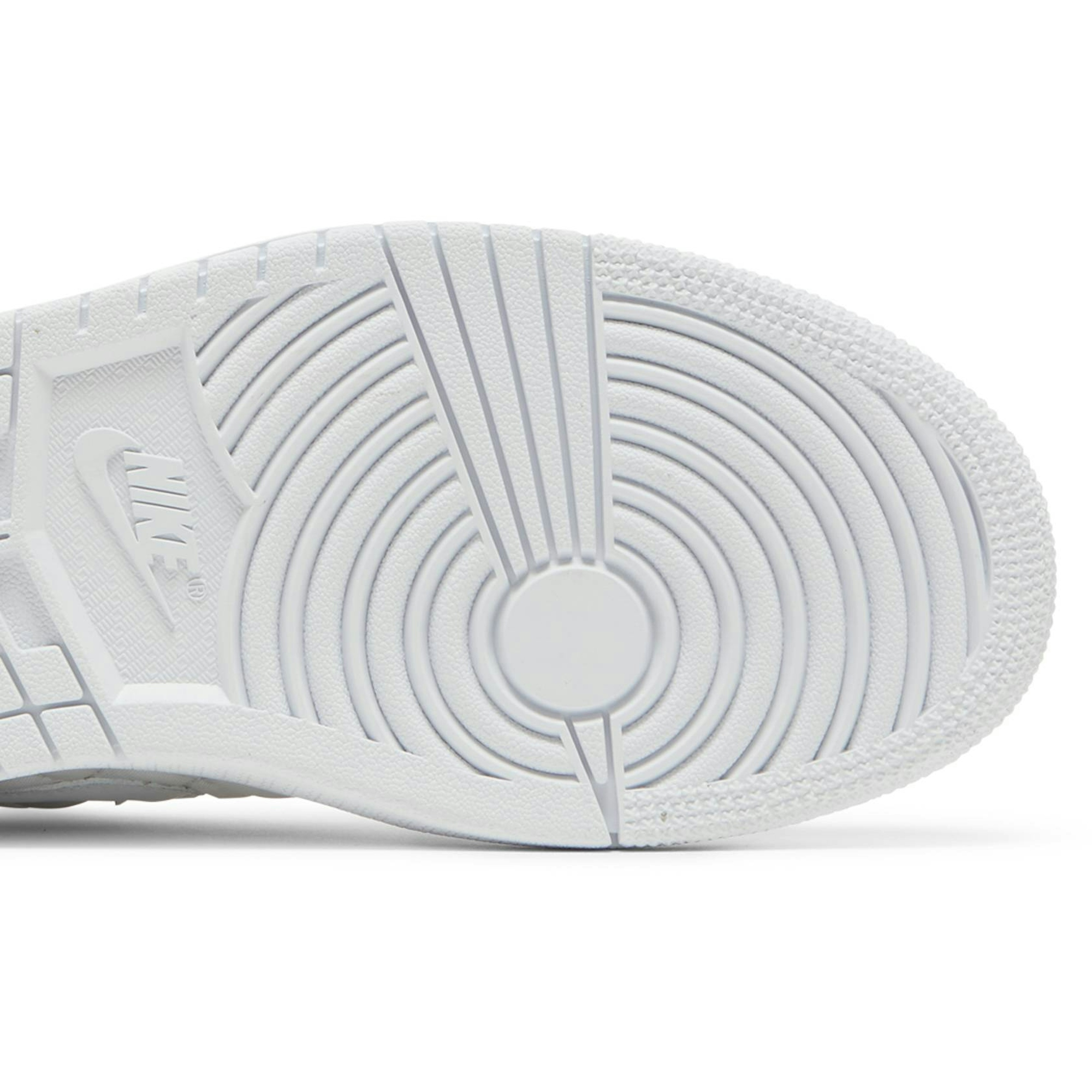 (W) Air Jordan 1 Low Quilted ‘Triple White’ DB6480-100