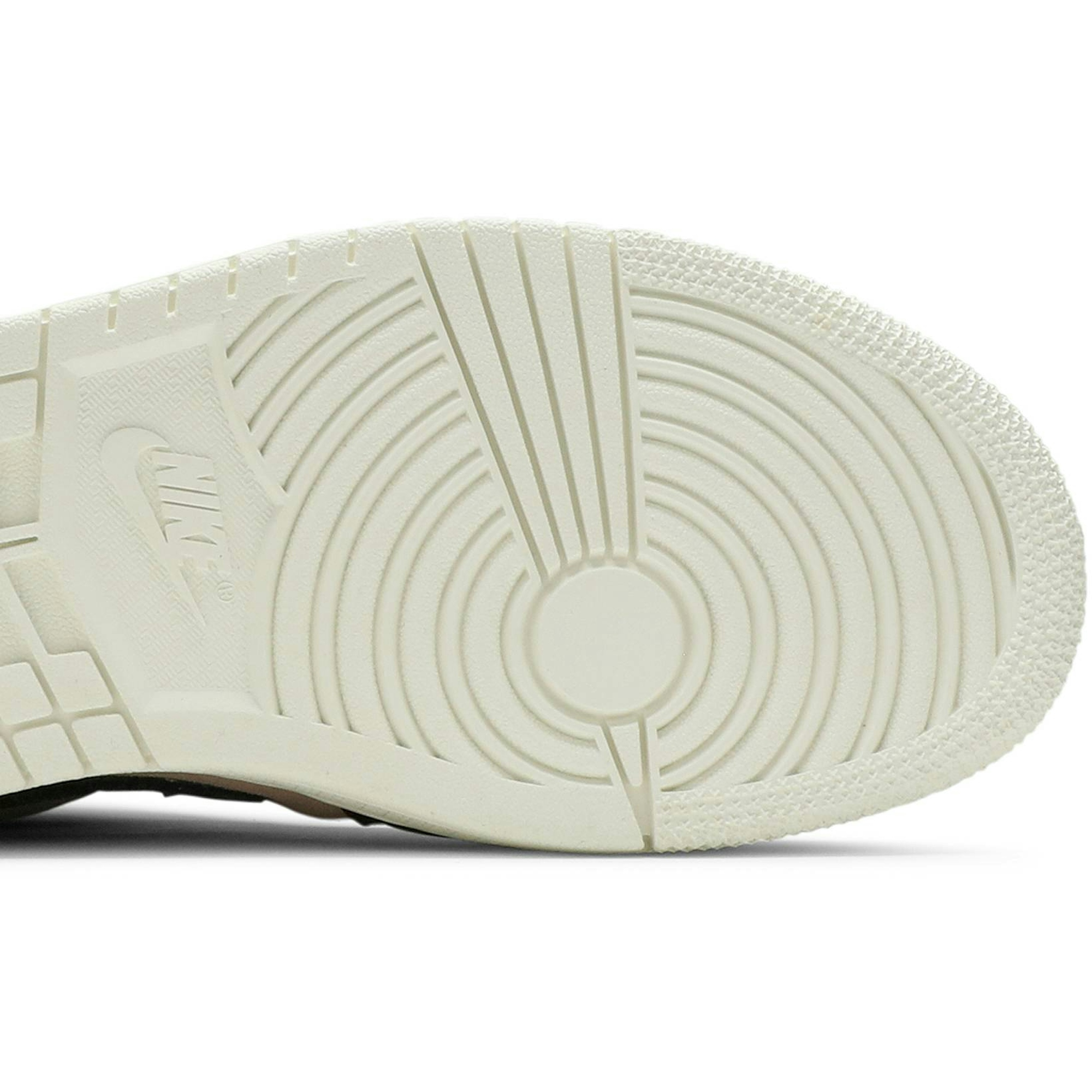 (W) Air Jordan 1 Mid ‘Canyon Rust’ BQ6472-202