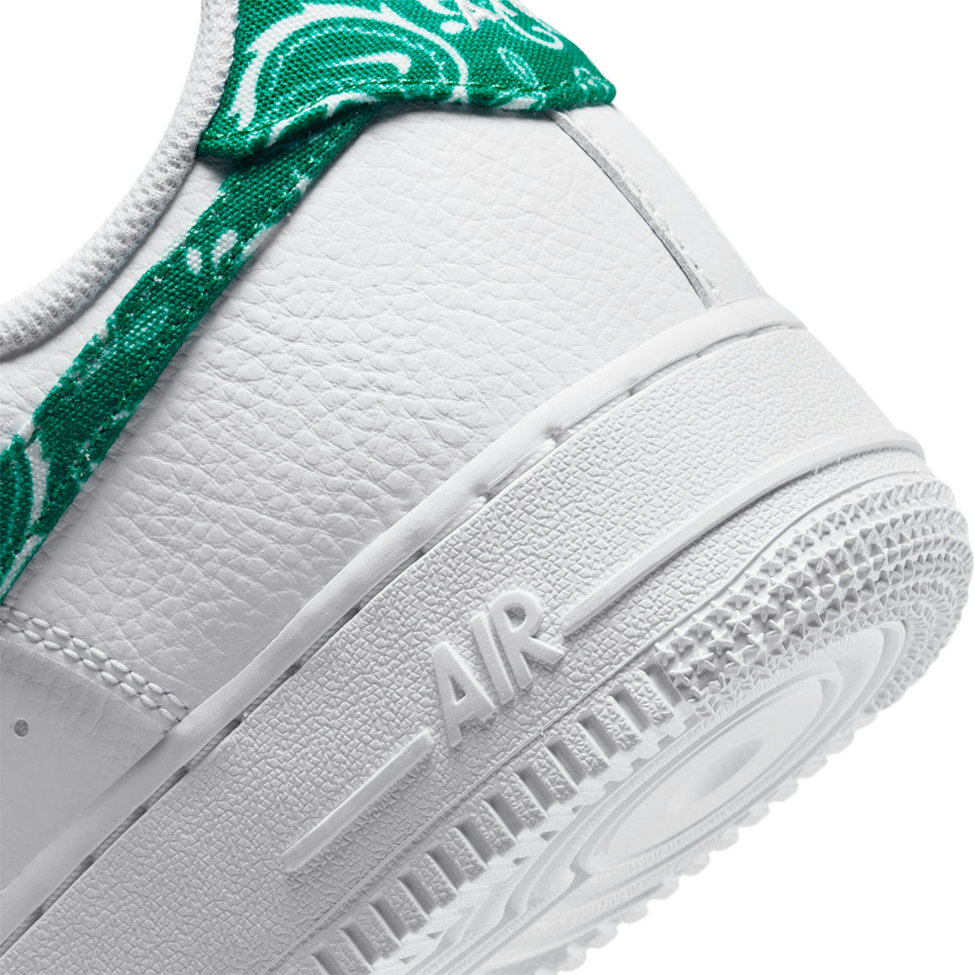 (W) Nike Air Force 1 Low ’07 Essentials ‚Green Paisley‘ DH4406-102