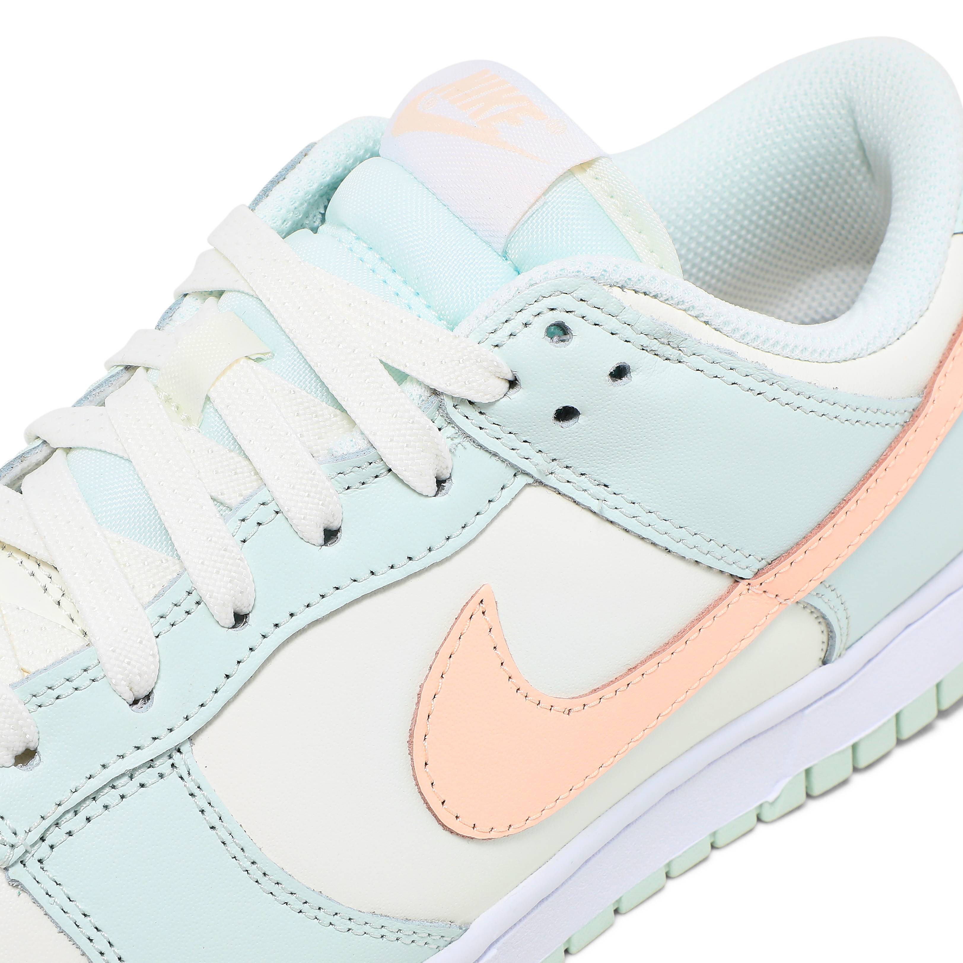 (W) Nike Dunk Low ‘Barely Green’ DD1503-104