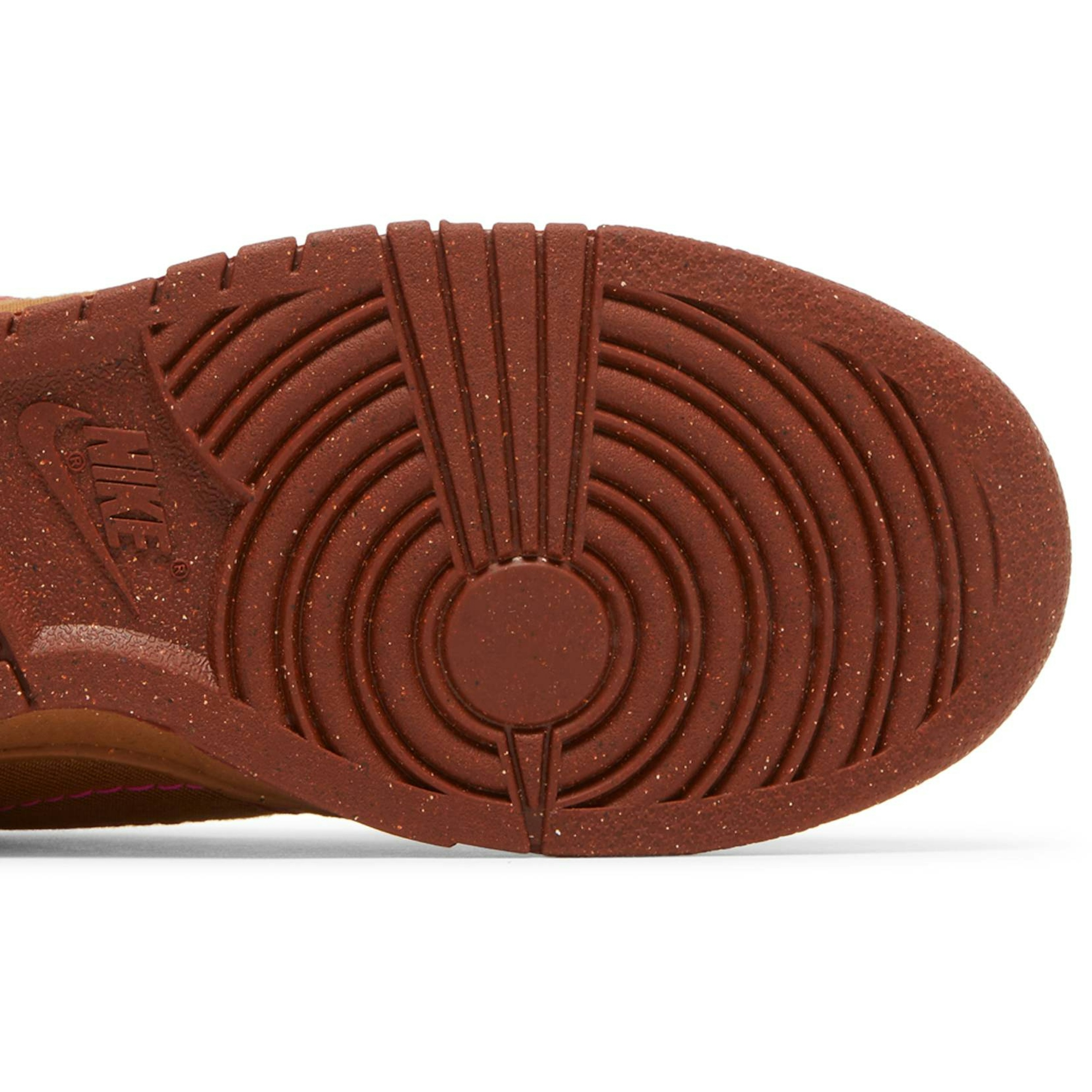 (W) Nike Dunk Low Disrupt 2 ‘Desert Bronze’ DH4402-200