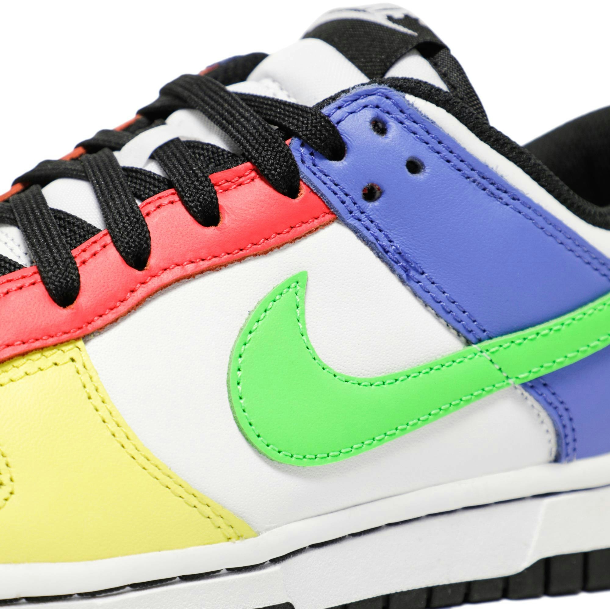 (W) Nike Dunk Low ‚Green Strike‘ DD1503-106