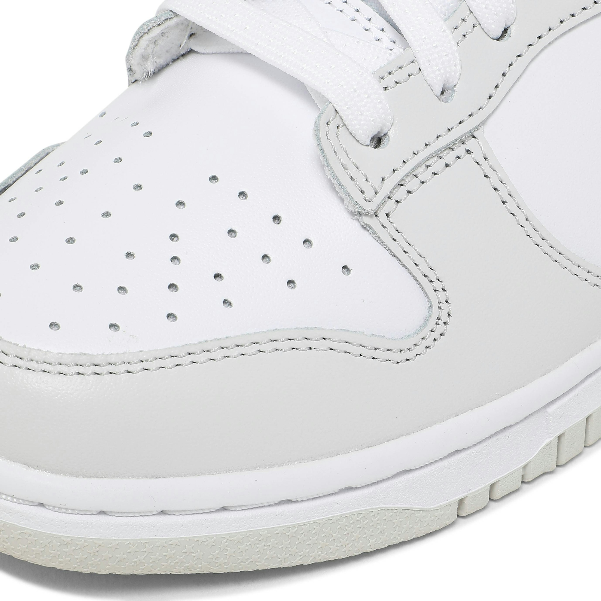 (W) Nike Dunk Low ‚Photon Dust‘ DD1503-103